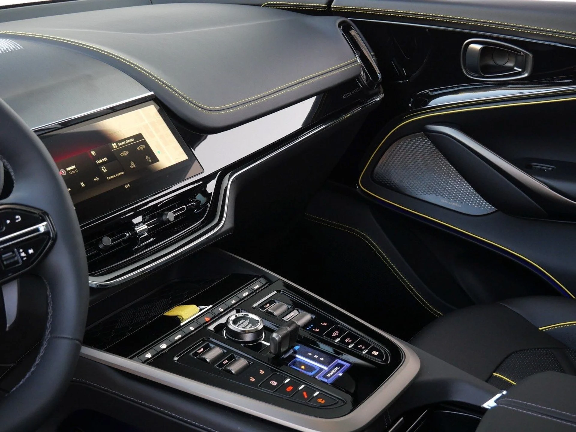 mph017_2792272095_e0113df3ad5a20ca4291a4314d5d3a45x_82187b0961