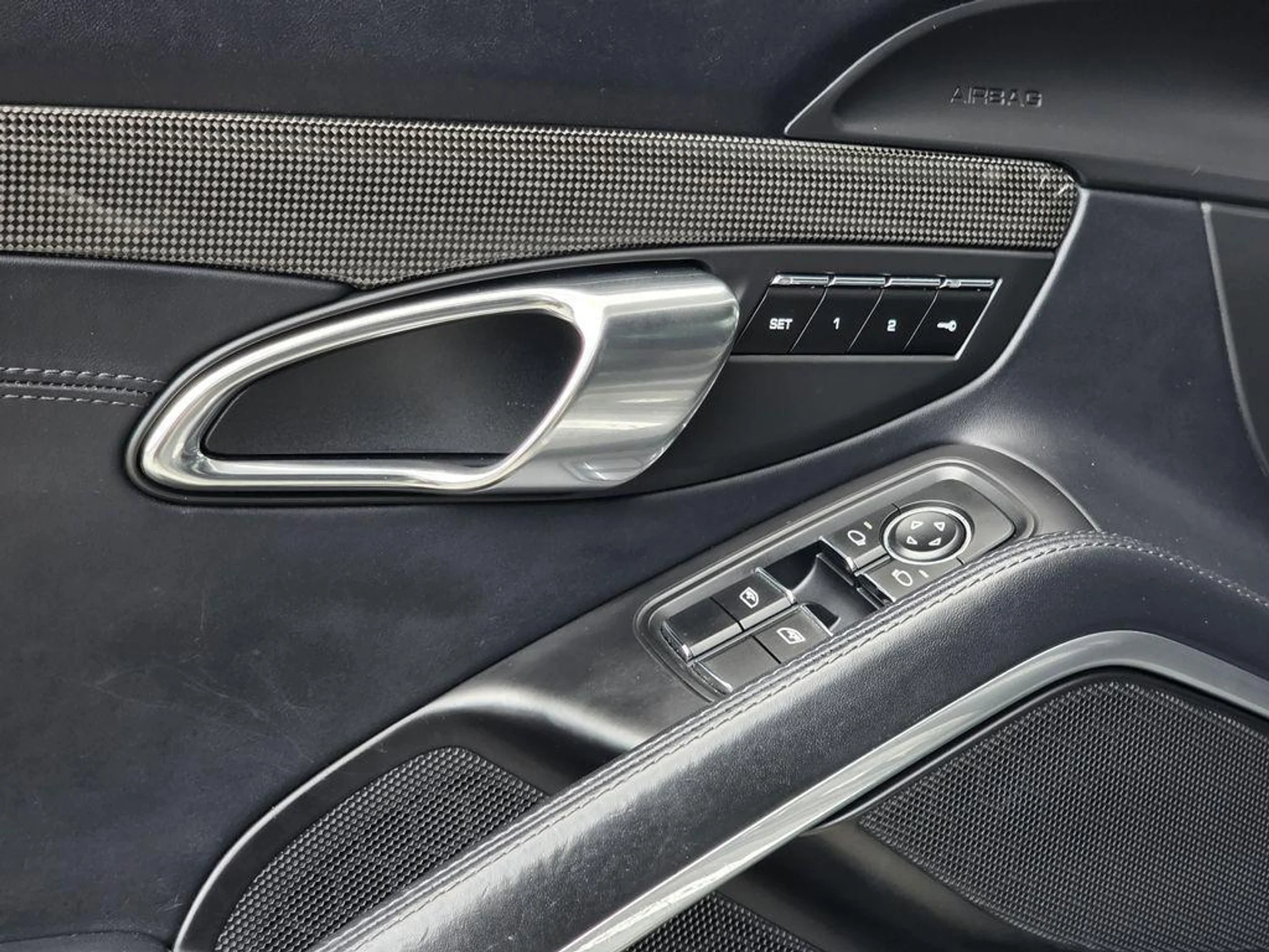 mph017_2801003998_f_RWL_Op_Hp_il2x_Dcb_E_Ux_Gsr_F9_Ad4_53dc04a5b4