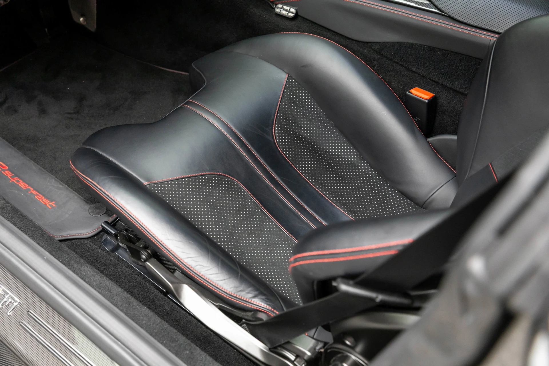 mph017_2805141942_09830f8ea7764422a83456f36e3675f8_09d951e6cc