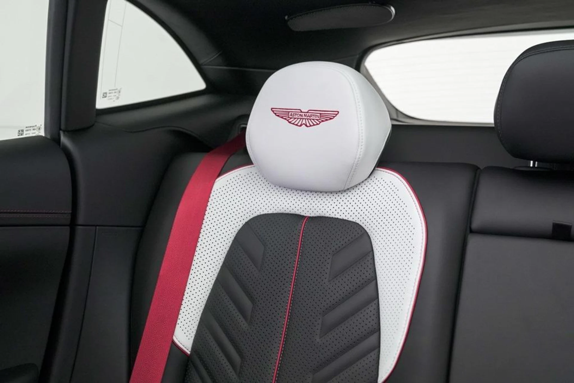 mph017_2805733319_Susc_R7_67x3_BG_Ts_W_Uc4e_WV_Vt_Cv_U_d1fa778695