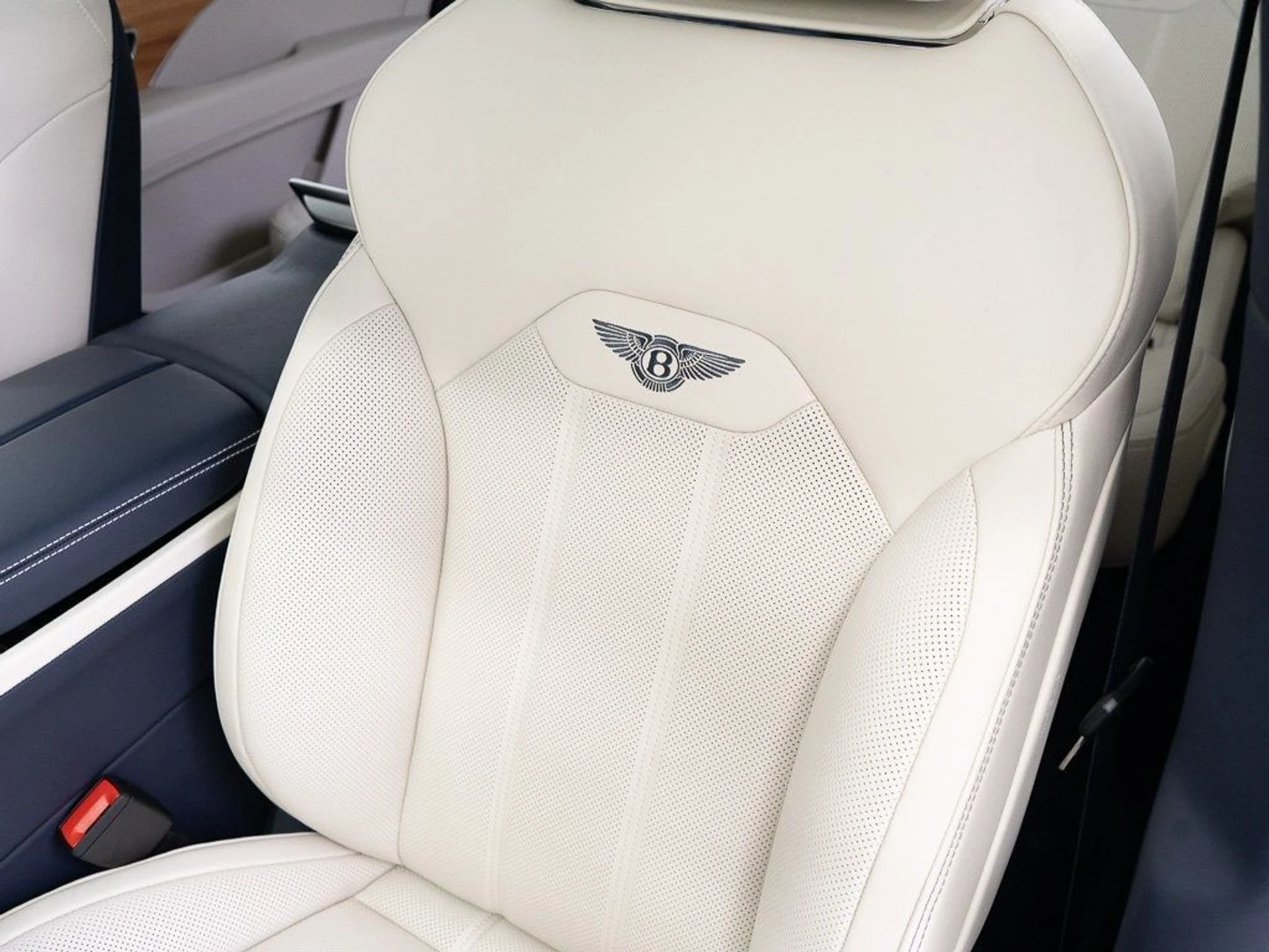 mph017_2807558861_a22391d5ec3a24c994005ff3308435b0_861f483347