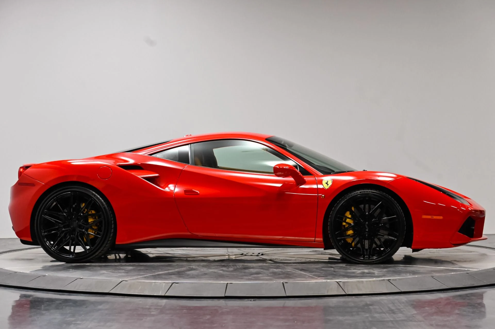 mph017_2808706495_Used_2018_Ferrari_488_GTB_Base_1788410889_660eddff7b
