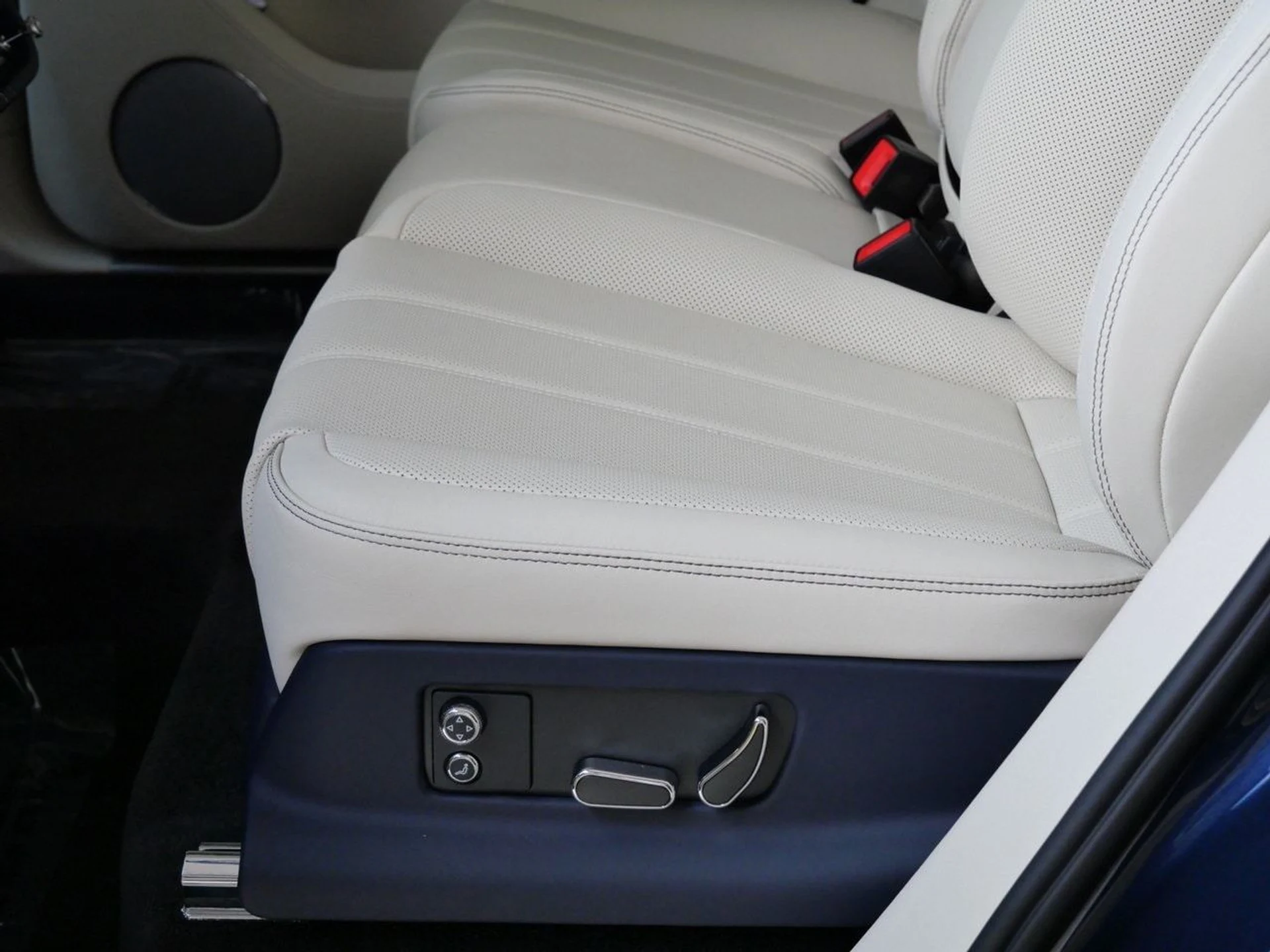 mph017_2815973136_c665bf7226d9d5551ce581ca84f1462dx_996d4e5ae9