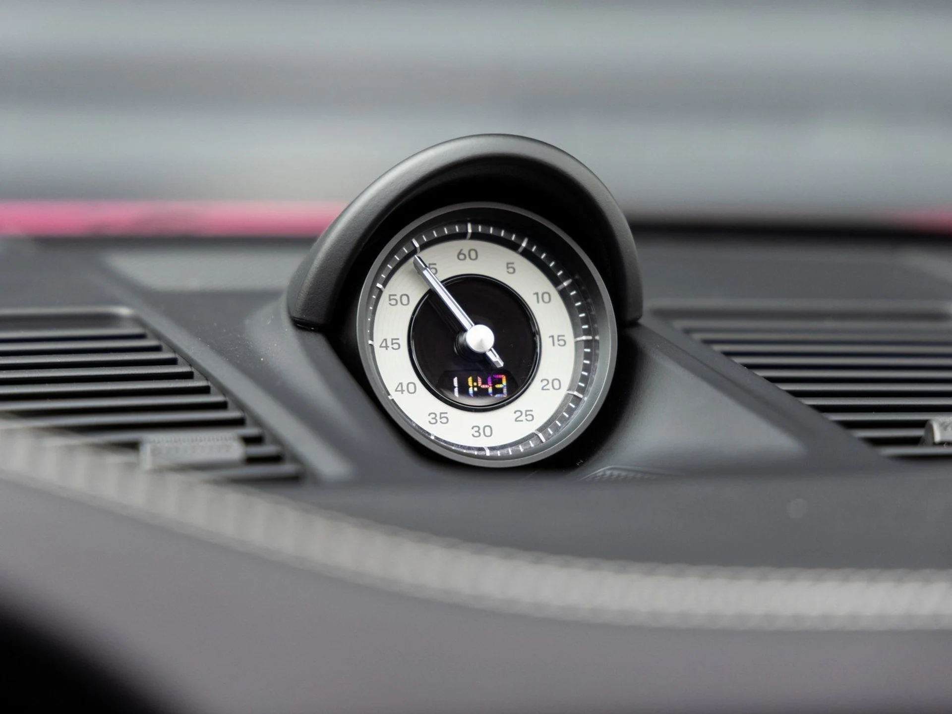 mph017_2833370001_18_c7bc313511