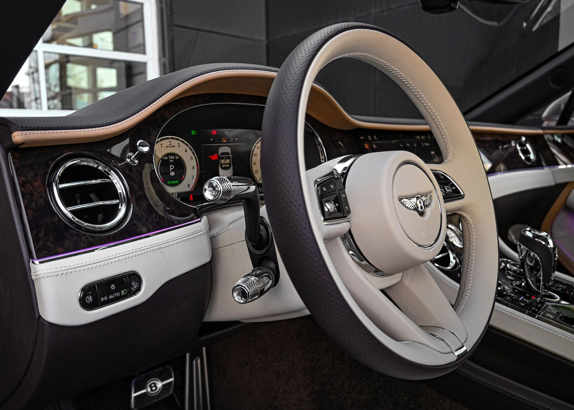 mph017_2837629353_dde2e69a_7bff_4047_97ac_6ca7ce228e51_340e1210a3