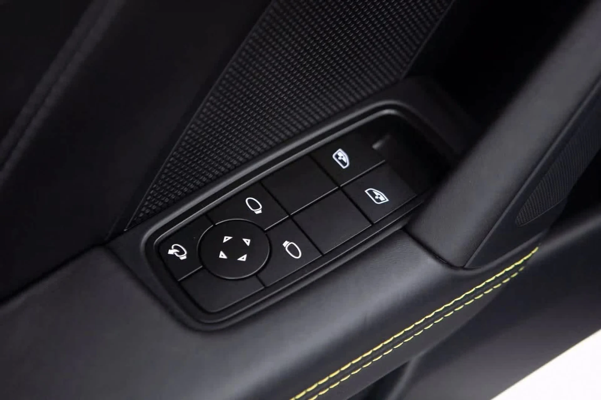 mph017_2838147886_6e91d827b5745b12445c272ee8020e46x_64f94deae0