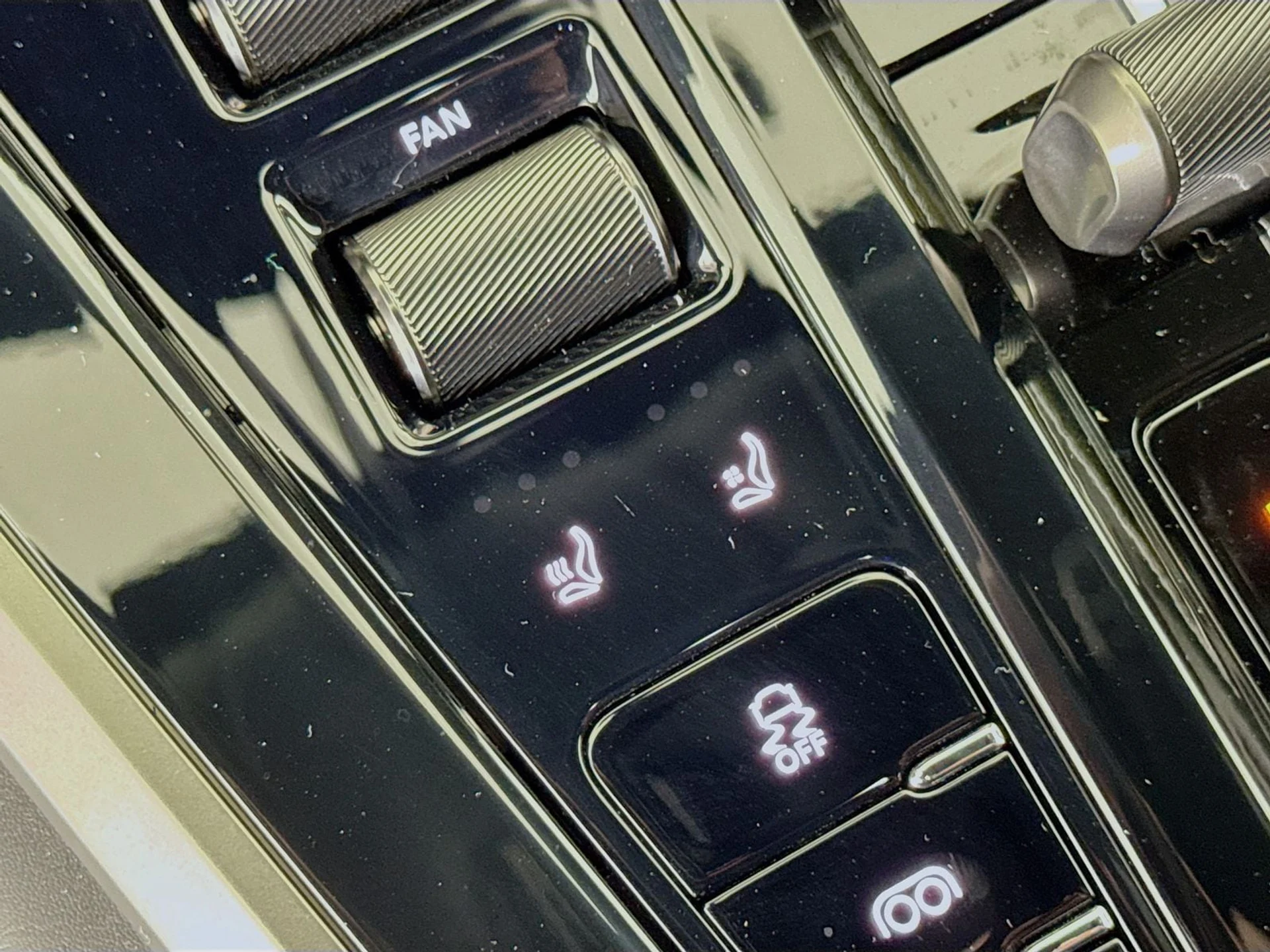 mph017_2840372411_330ff9a9db3db2e4fe5e042c53bc0c8fx_fdcaedcab6