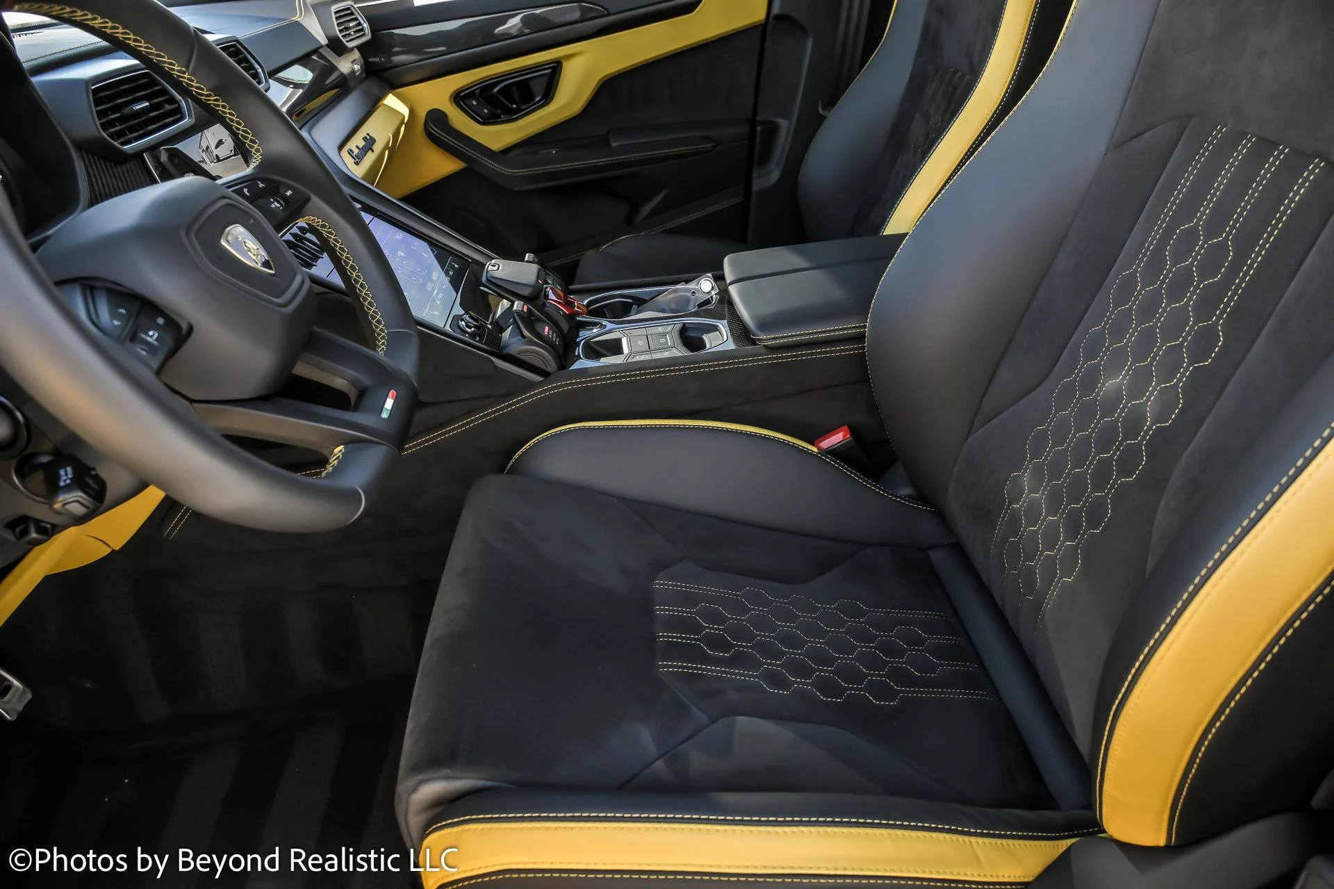 mph017_2841728359_Used_2024_Lamborghini_Urus_S_1769420563_39df42cc3b