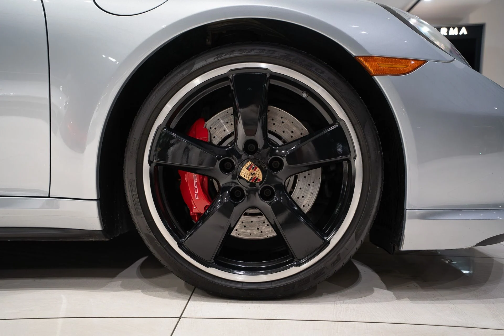 mph017_2842095162_13247_p18_l_55632a5633