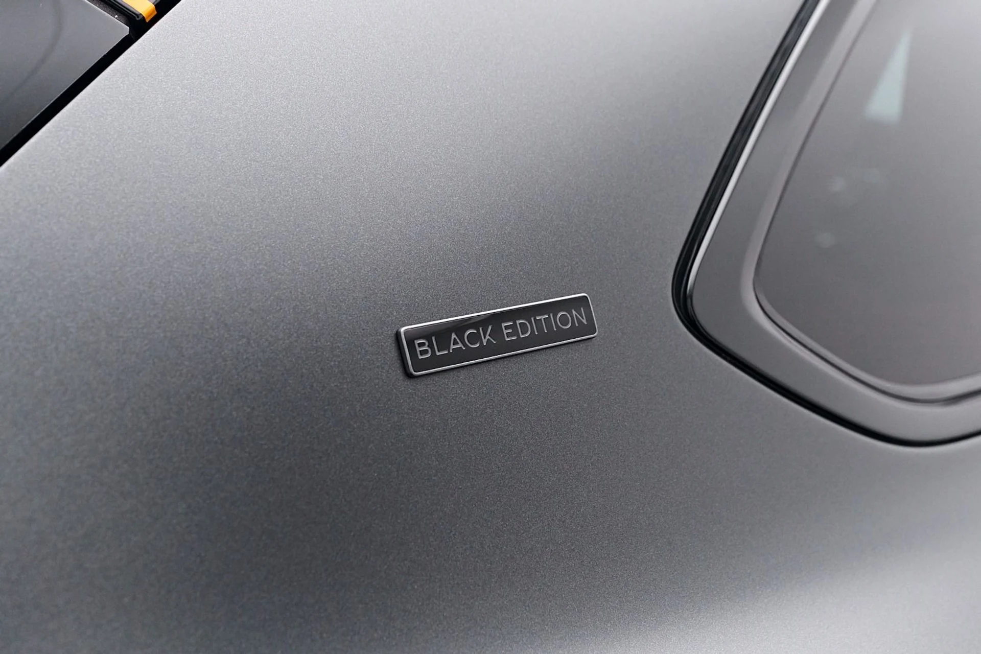 mph017_2842290971_Used_2025_Bentley_Bentayga_S_Black_Edition_1738363048_07979edffd