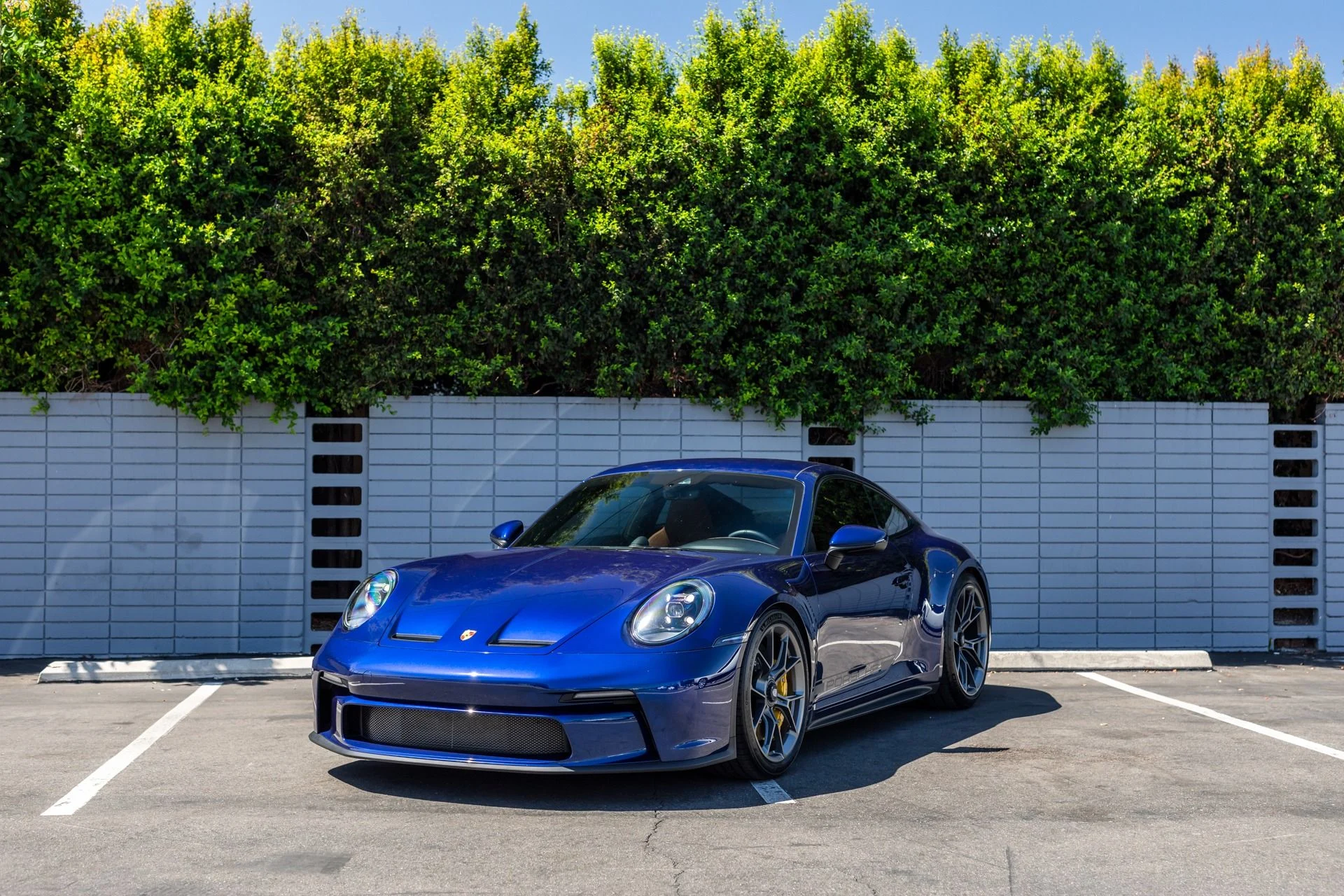 mph017_2847725885_Used_2023_Porsche_911_GT_3_Touring_1772137661_54dd57eb4f