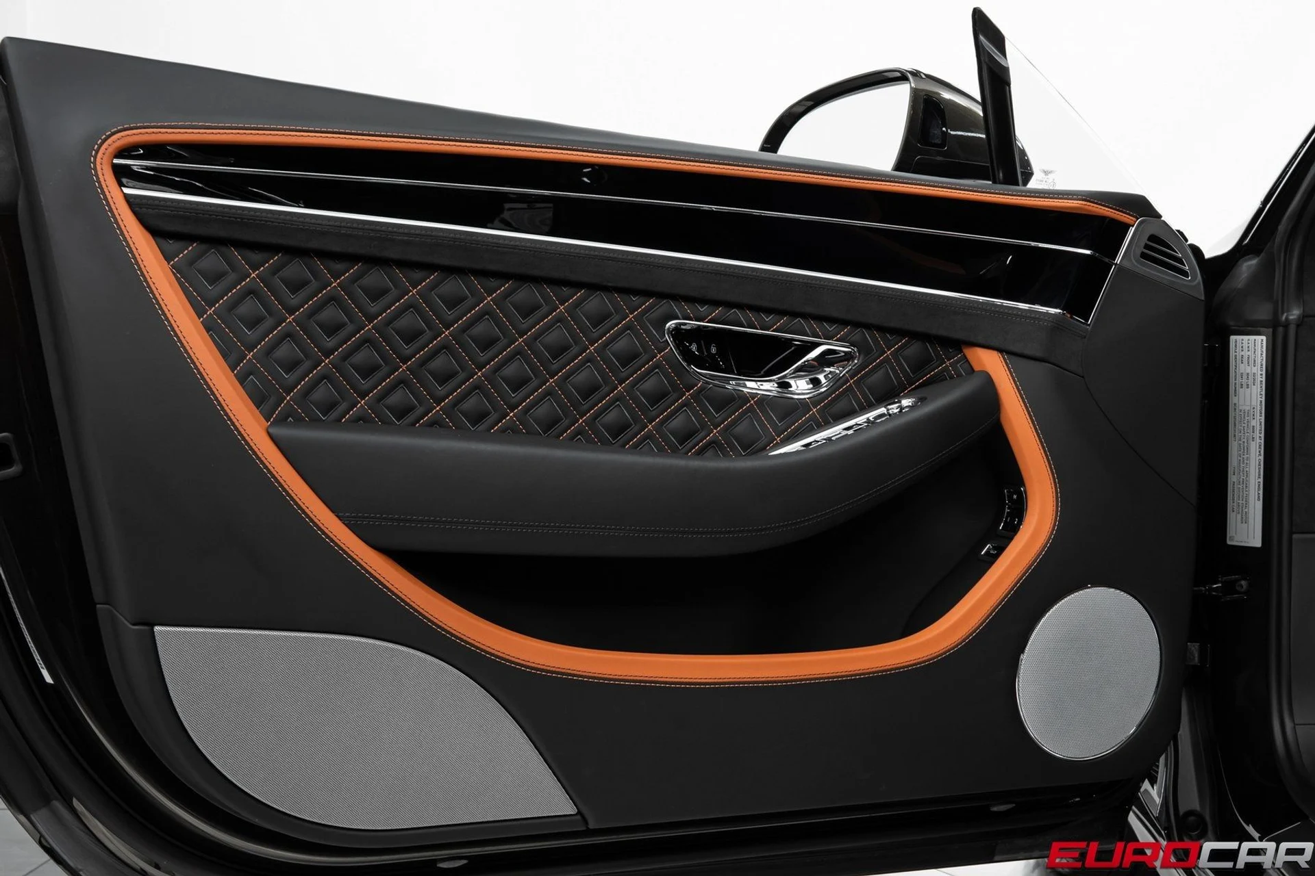 mph017_2851616526_image_18_b8836797fd