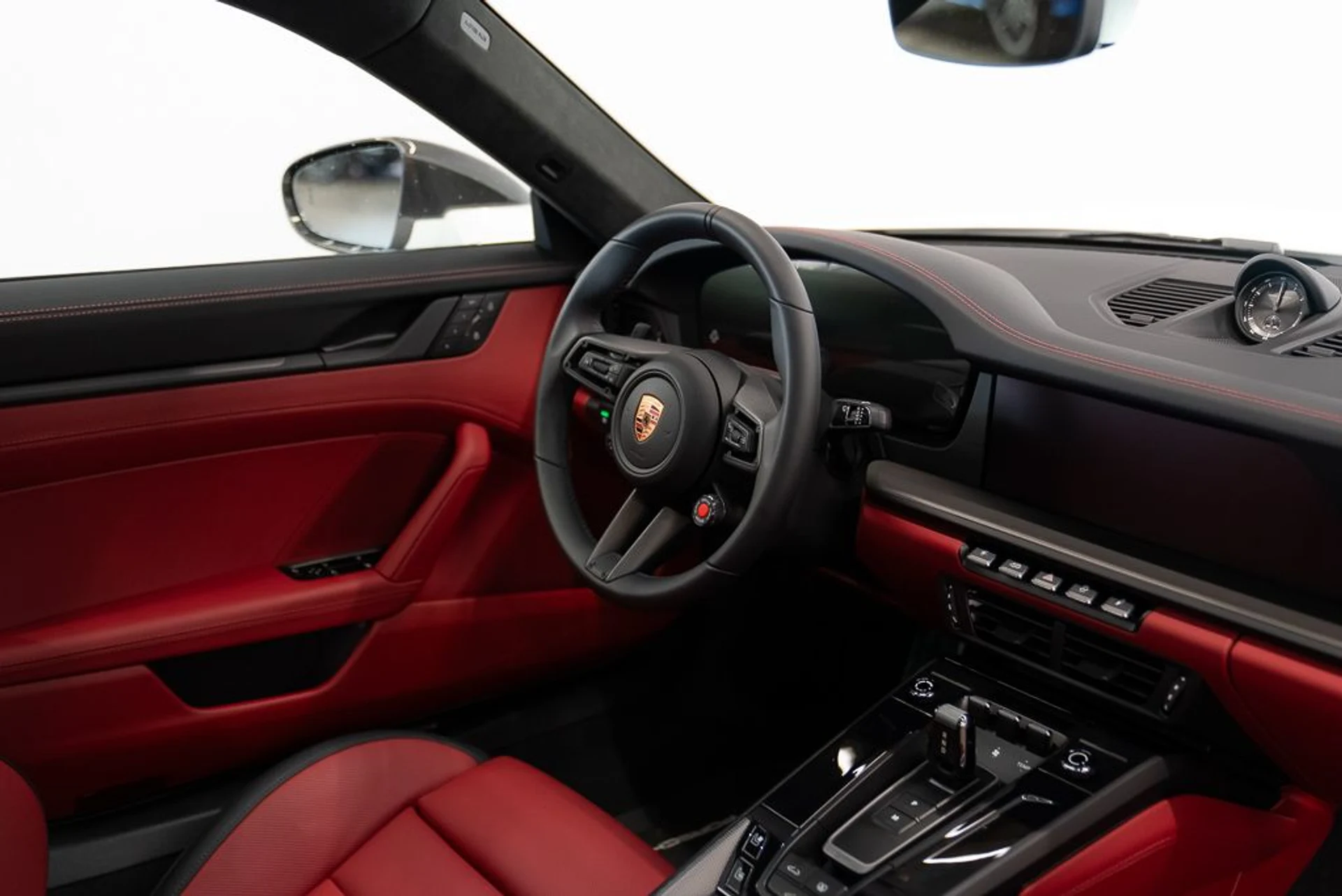 mph017_2857404114_porsche_911_2026_jpg_v_1775165756_fa37cb2012