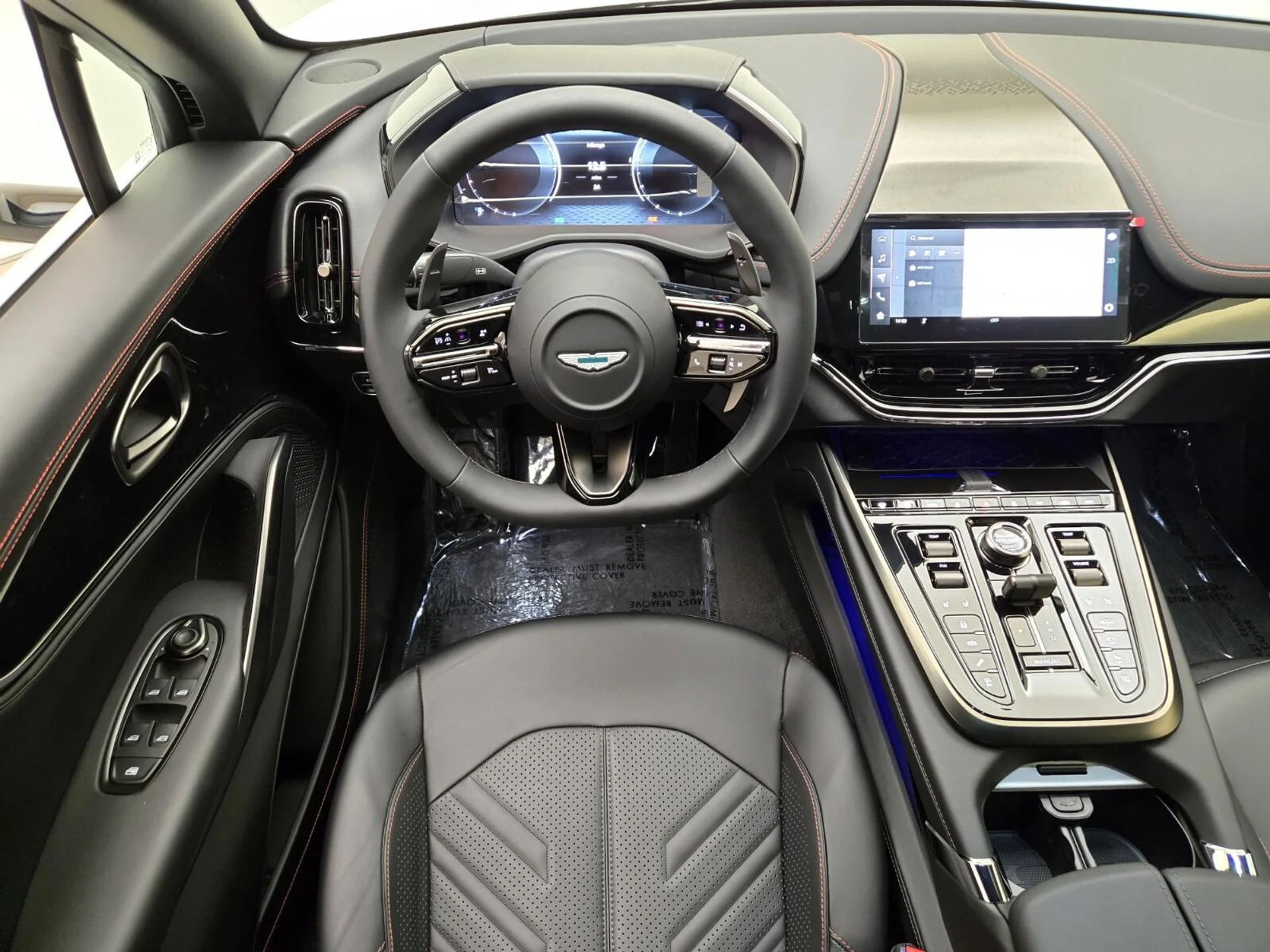 mph017_2861697875_New_2026_Aston_Martin_DBX_S_1776835386_ee10cdd4ca