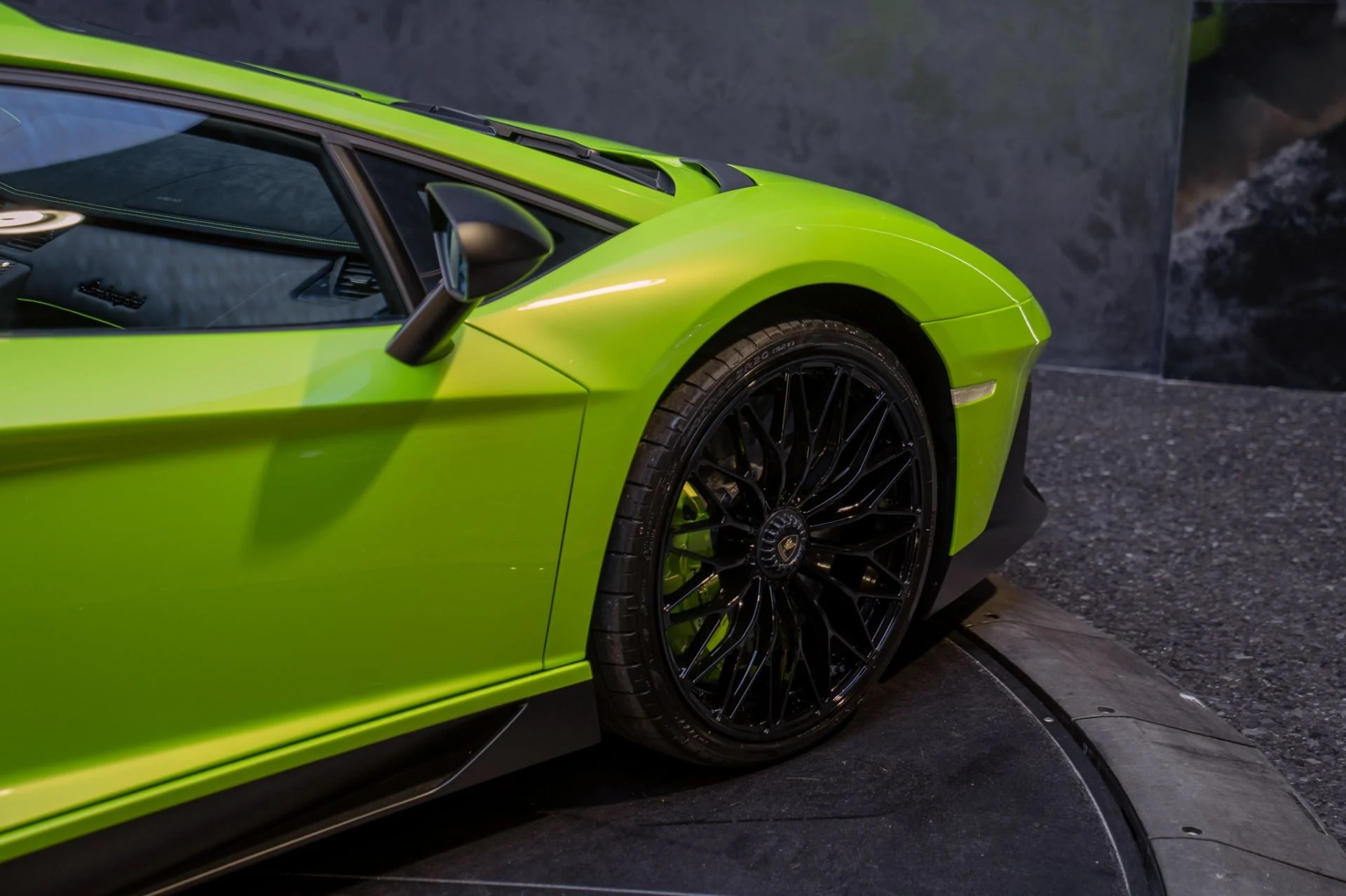 mph017_2873997671_Used_2016_Lamborghini_Aventador_LP_750_4_SV_1791299177_51aba404db