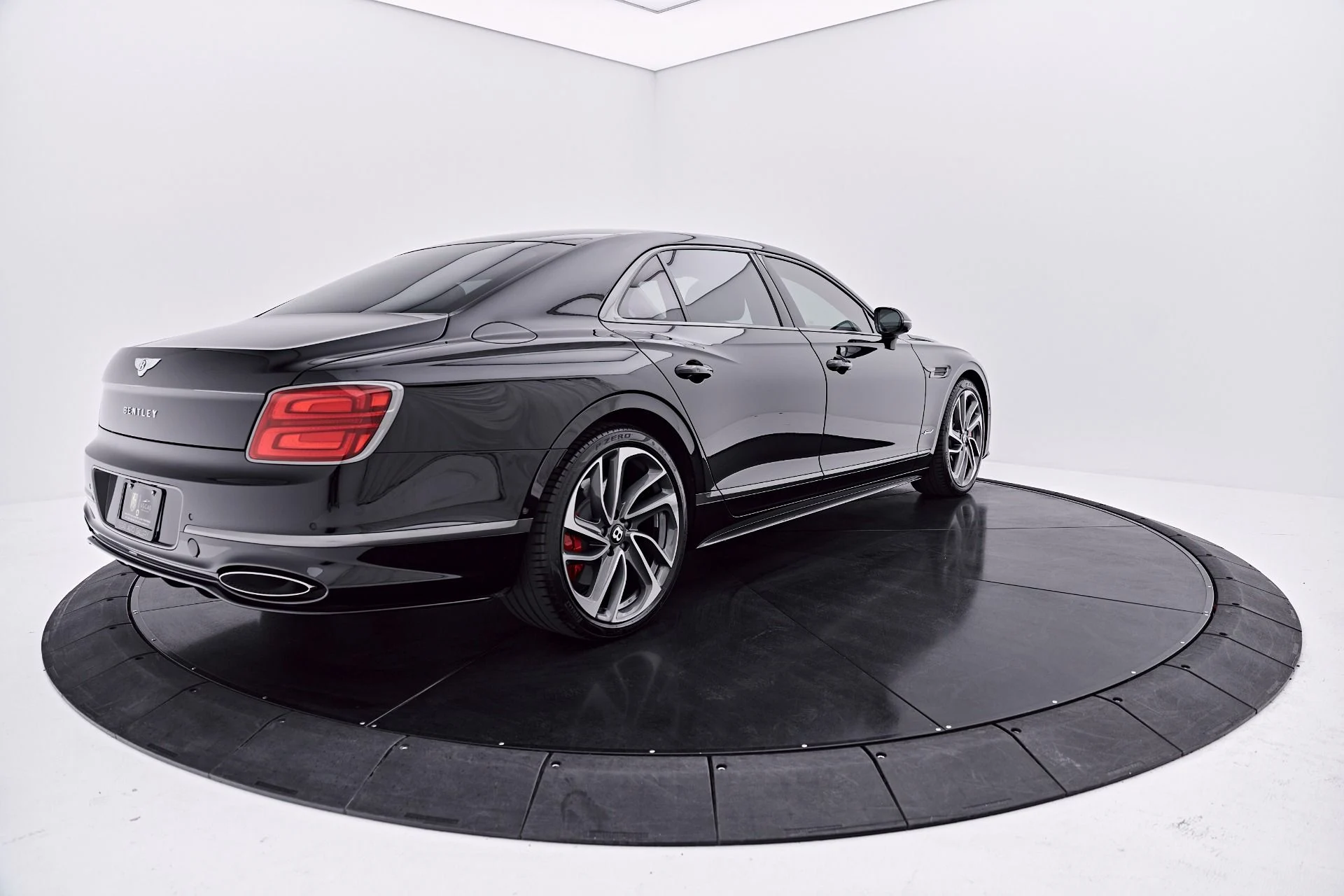 mph017_2876901967_Used_2025_Bentley_Flying_Spur_Speed_1786412181_759aeae871