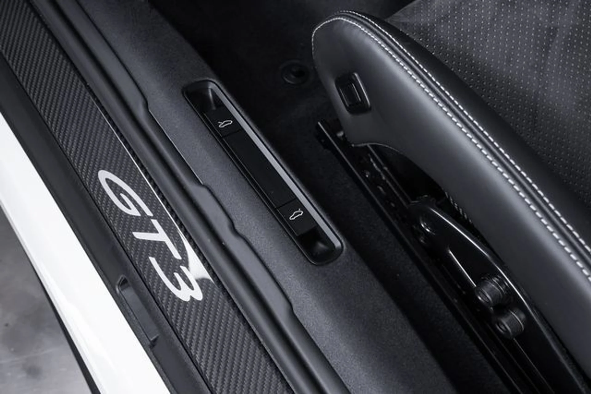 mph017_2878610347_275163565ab27766e1a92ea5220d1b66x_8c85ccd213