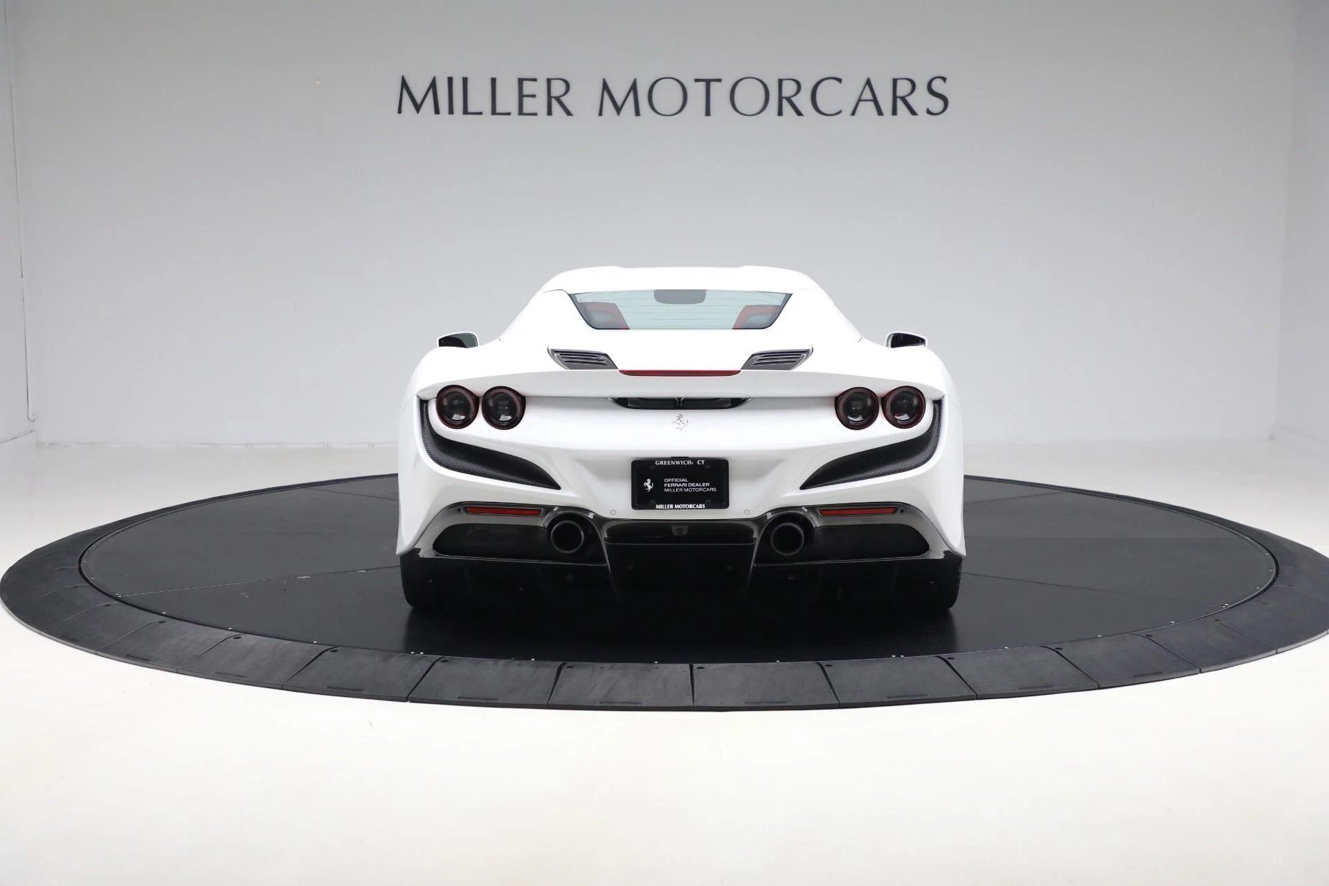 mph017_2879513086_Used_2023_Ferrari_F8_Spider_d584a7f97d