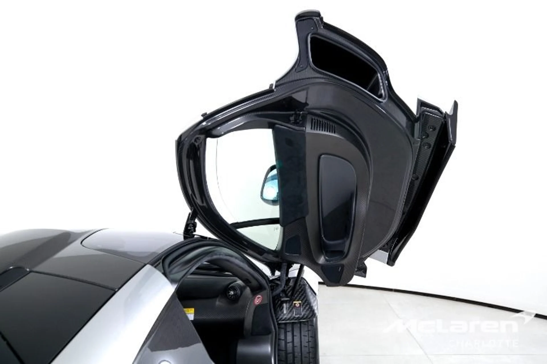 mph017_2884522969_Used_2015_Mc_Laren_P1_8c6e27d0fd