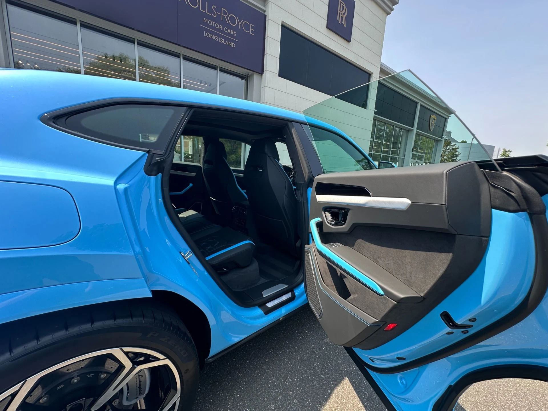 mph017_2884554019_Used_2026_Lamborghini_Urus_SE_1783978520_e9f6a3f493