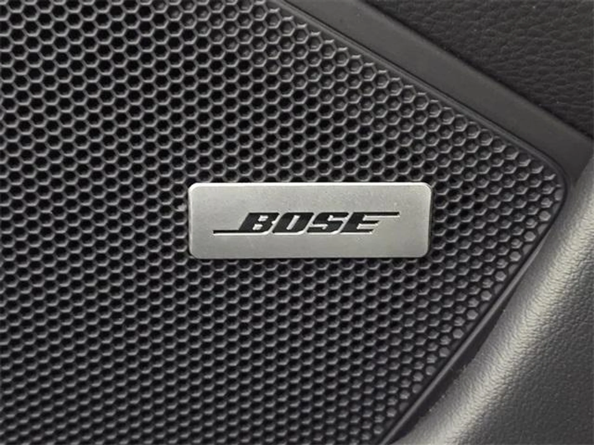 mph017_2886554006_x_Pd6pj_UG_6_UG_WD_Uh_Iv202a_RJ_Bw0_bb296d7a15