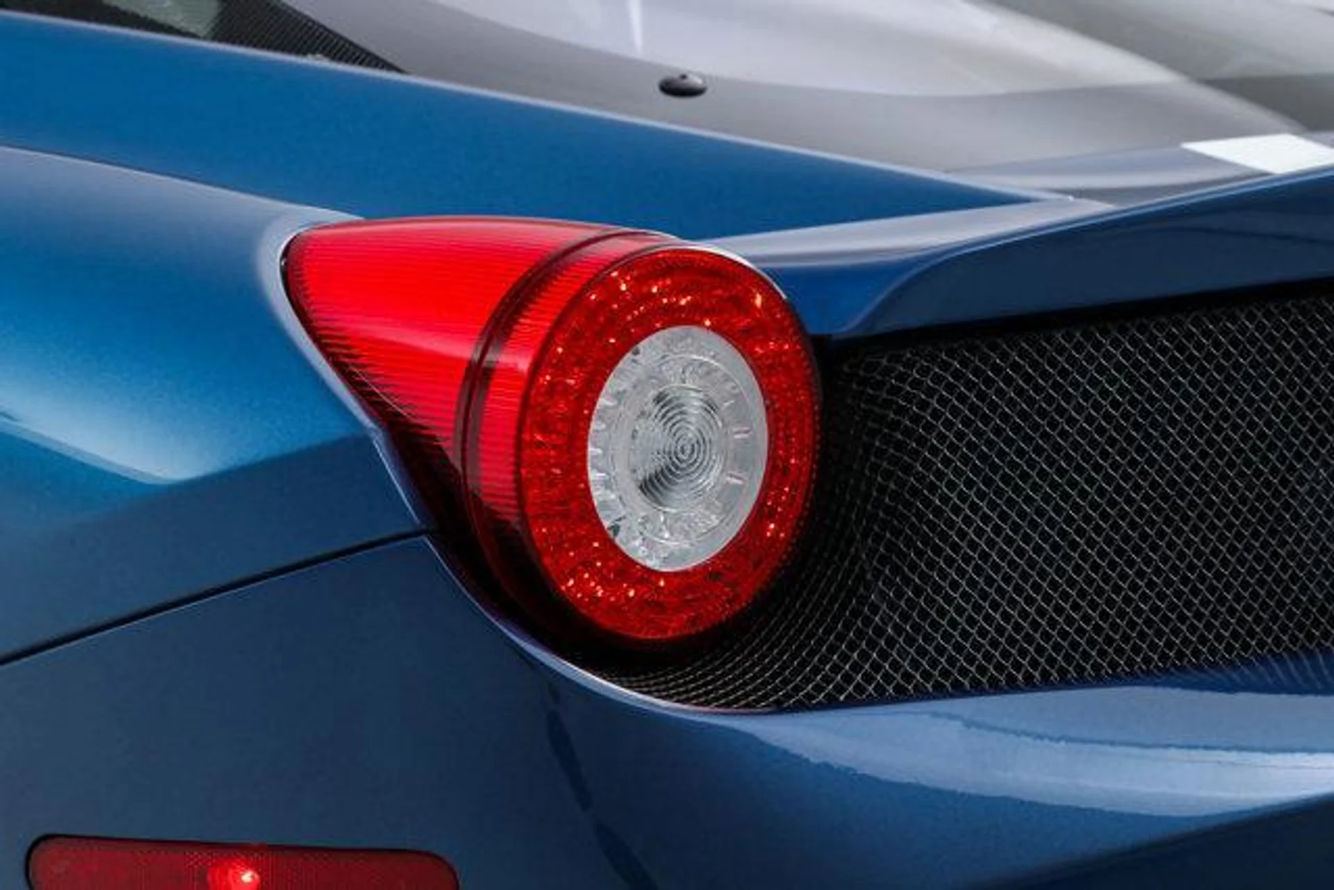 mph017_2886963218_Ka8nn0_Rxo_WH_781yd9368_1gjx5w_0c88785343