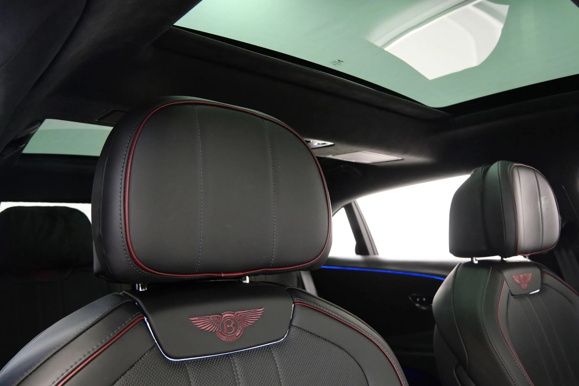 mph017_2894412249_Used_2023_Bentley_Flying_Spur_Hybrid_Touring_Specification_Contrast_Stitching_Piping_Bang_and_Olufsen_1769812693_f650e789ad