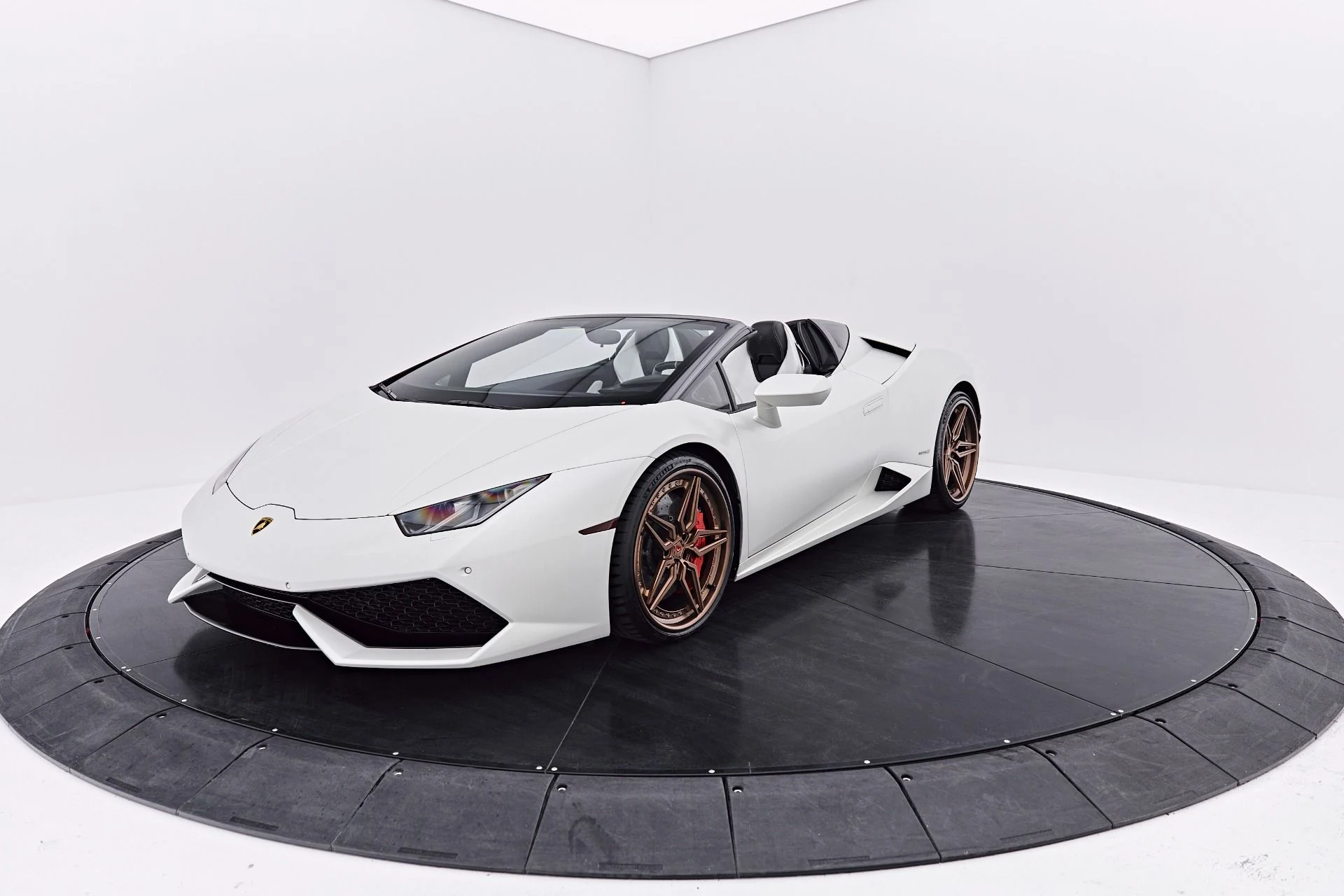 mph017_2895793859_Used_2017_Lamborghini_Huracan_1786741663_ce6430d195