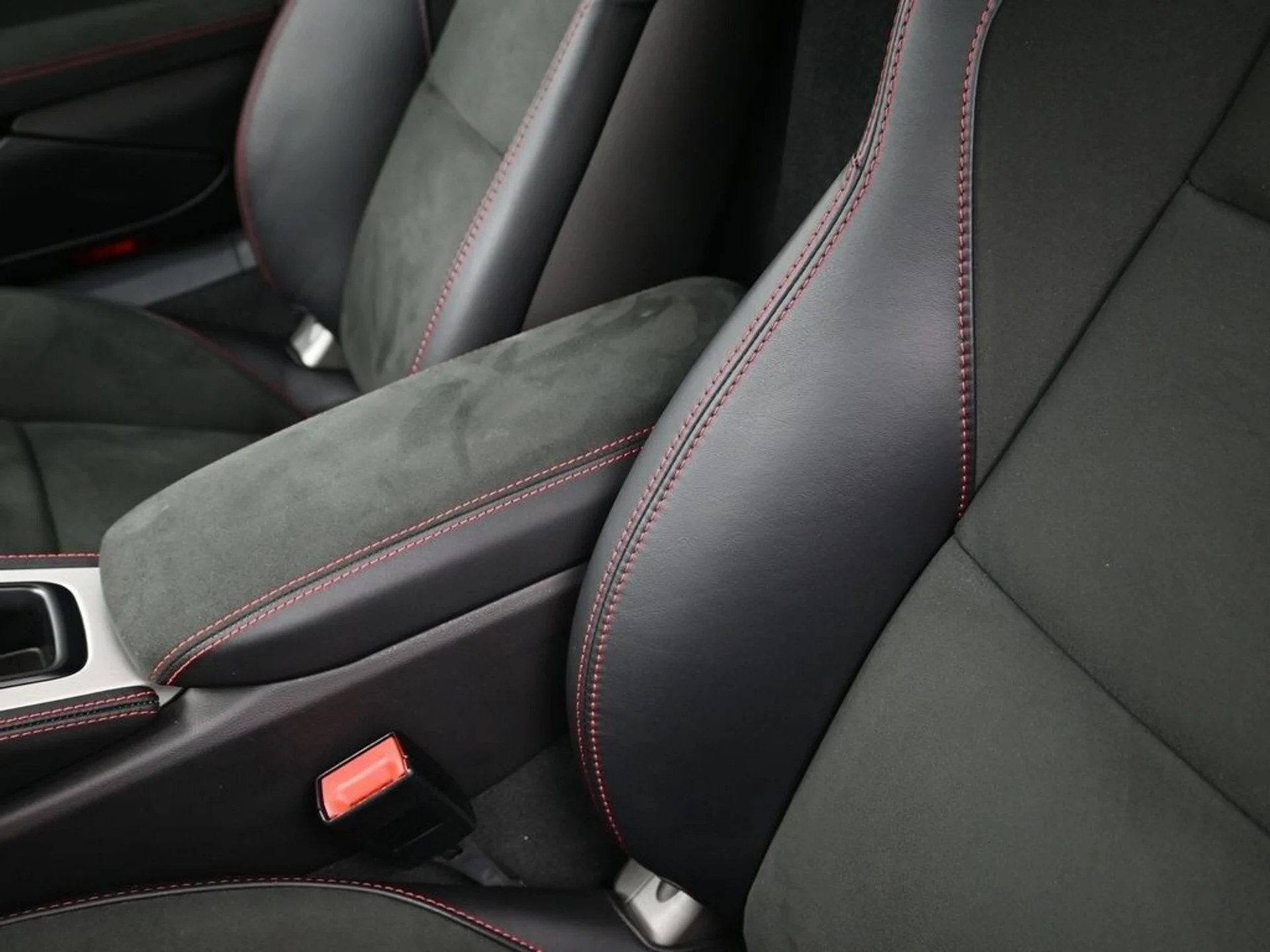 mph017_2896475666_afe9f691bcfc0dde699967e73ccacc20x_4f05b8c3de