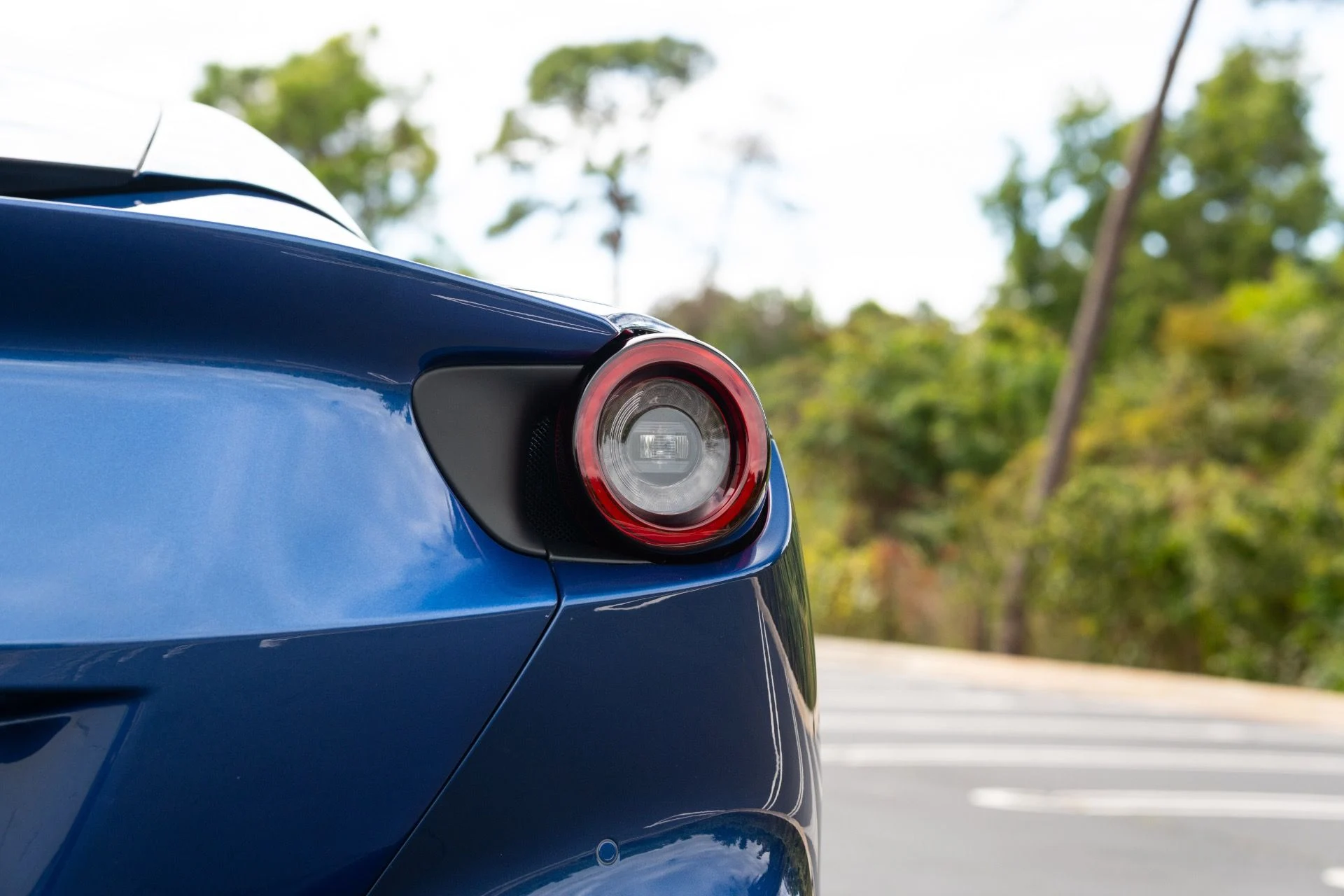 mph017_289679288_Used_2022_Ferrari_Portofino_M_1770268435_ff4b3ee52f