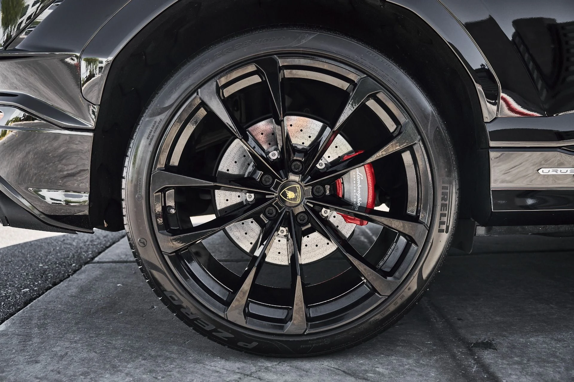 mph017_2903755130_Used_2023_Lamborghini_Urus_S_1781228779_5a139cfe98