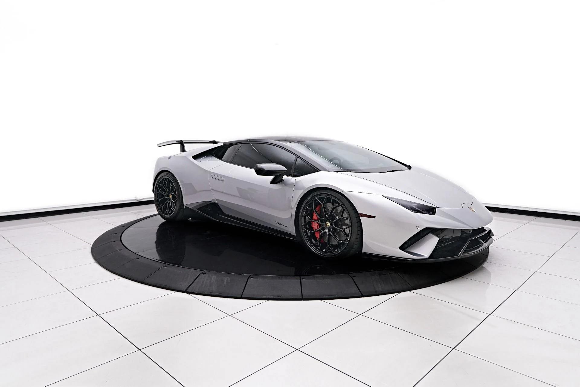 mph017_2914252032_Used_2018_Lamborghini_Huracan_Performante_1761069248_d91d3a304a