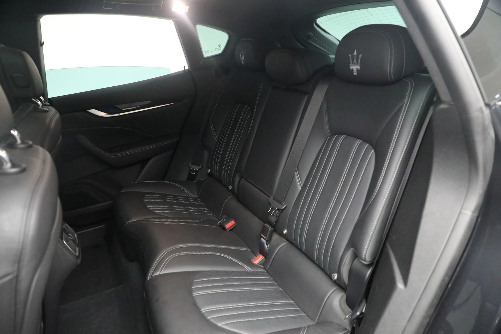 mph017_2917486575_Used_2022_Maserati_Levante_GT_1762792988_e77e571683