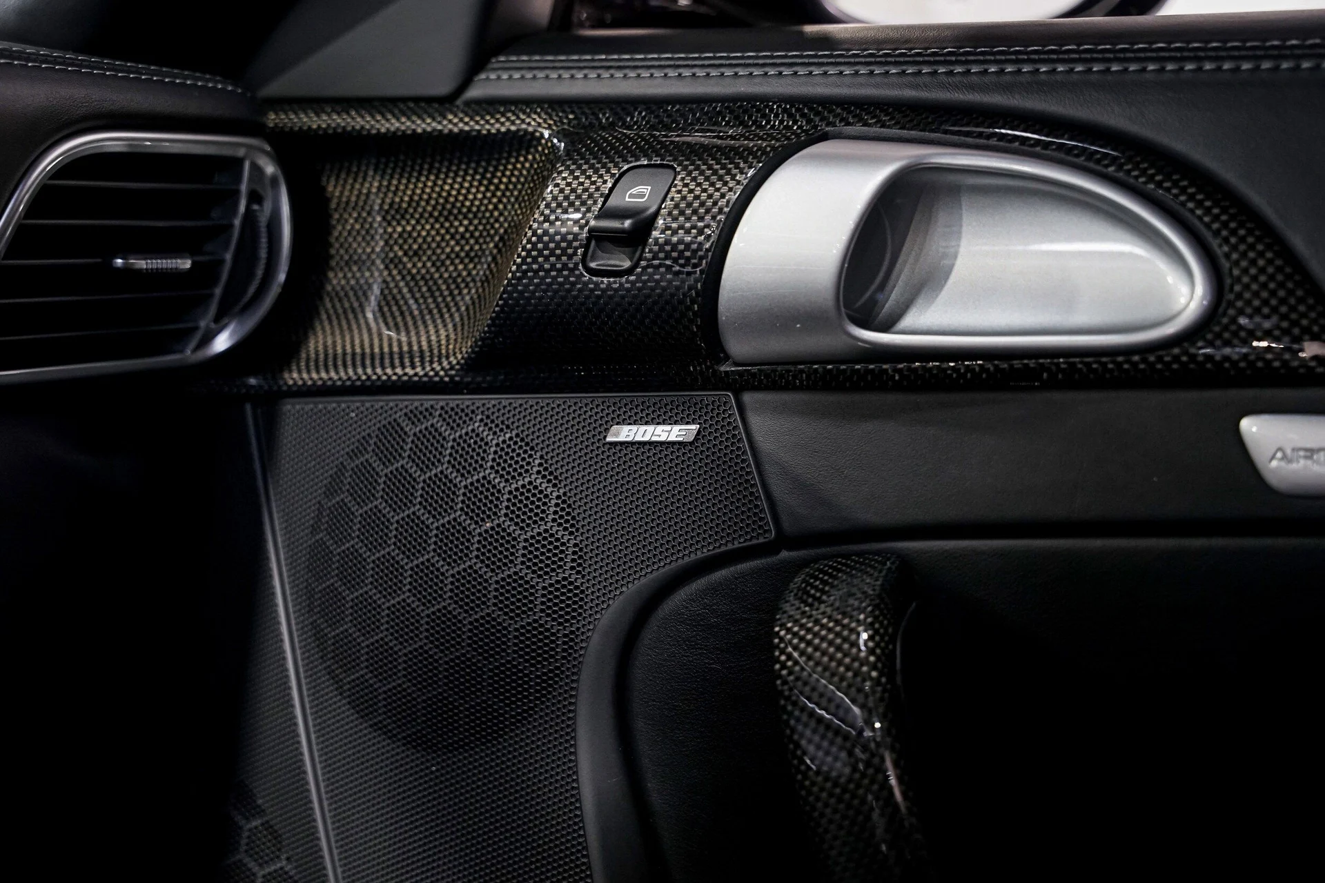 mph017_2927616671_1408cfd486cc93eb8fec3552159db5a7x_2844bd1219