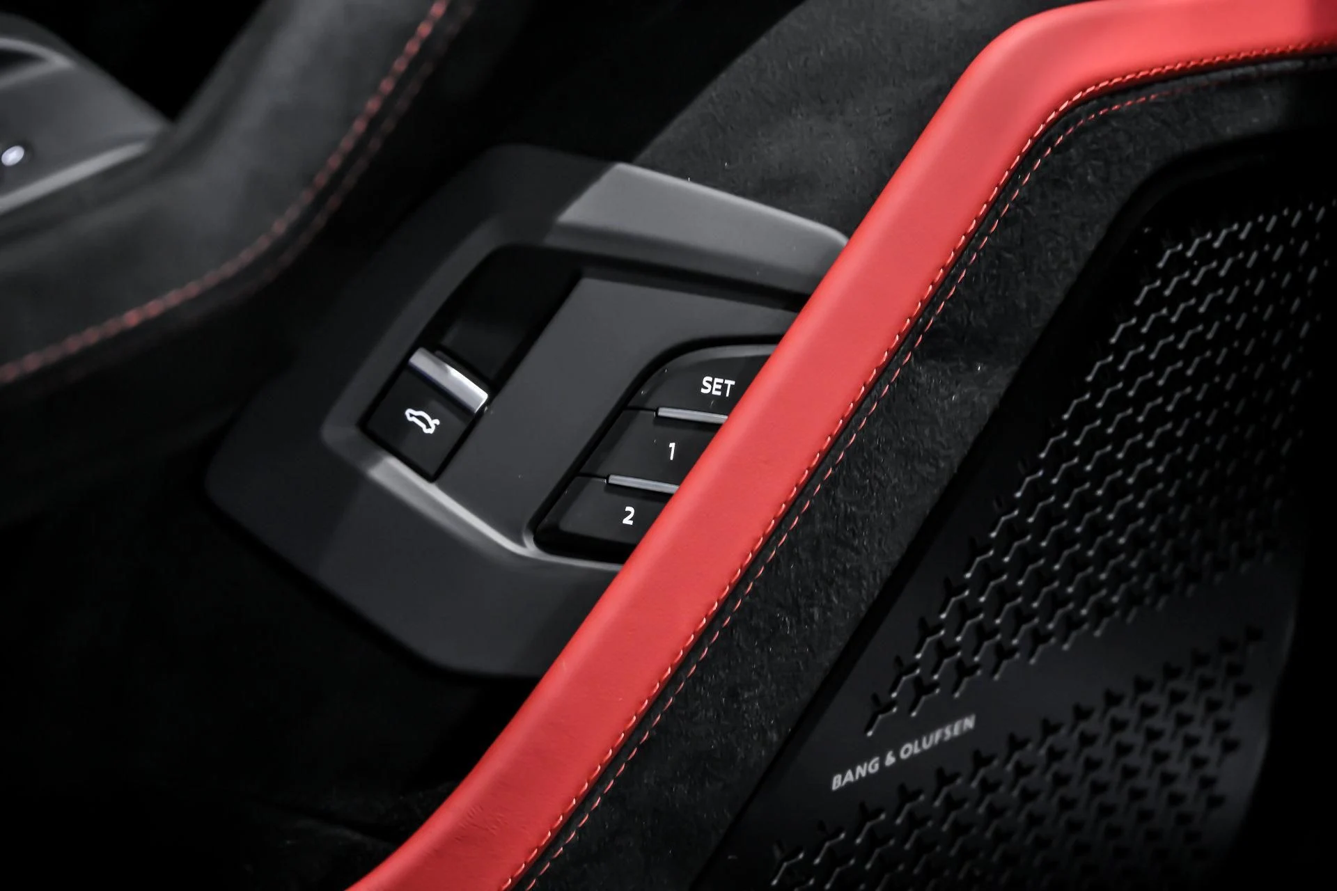 mph017_2932449505_Used_2023_Lamborghini_Urus_Performante_1765794840_b480f7f834