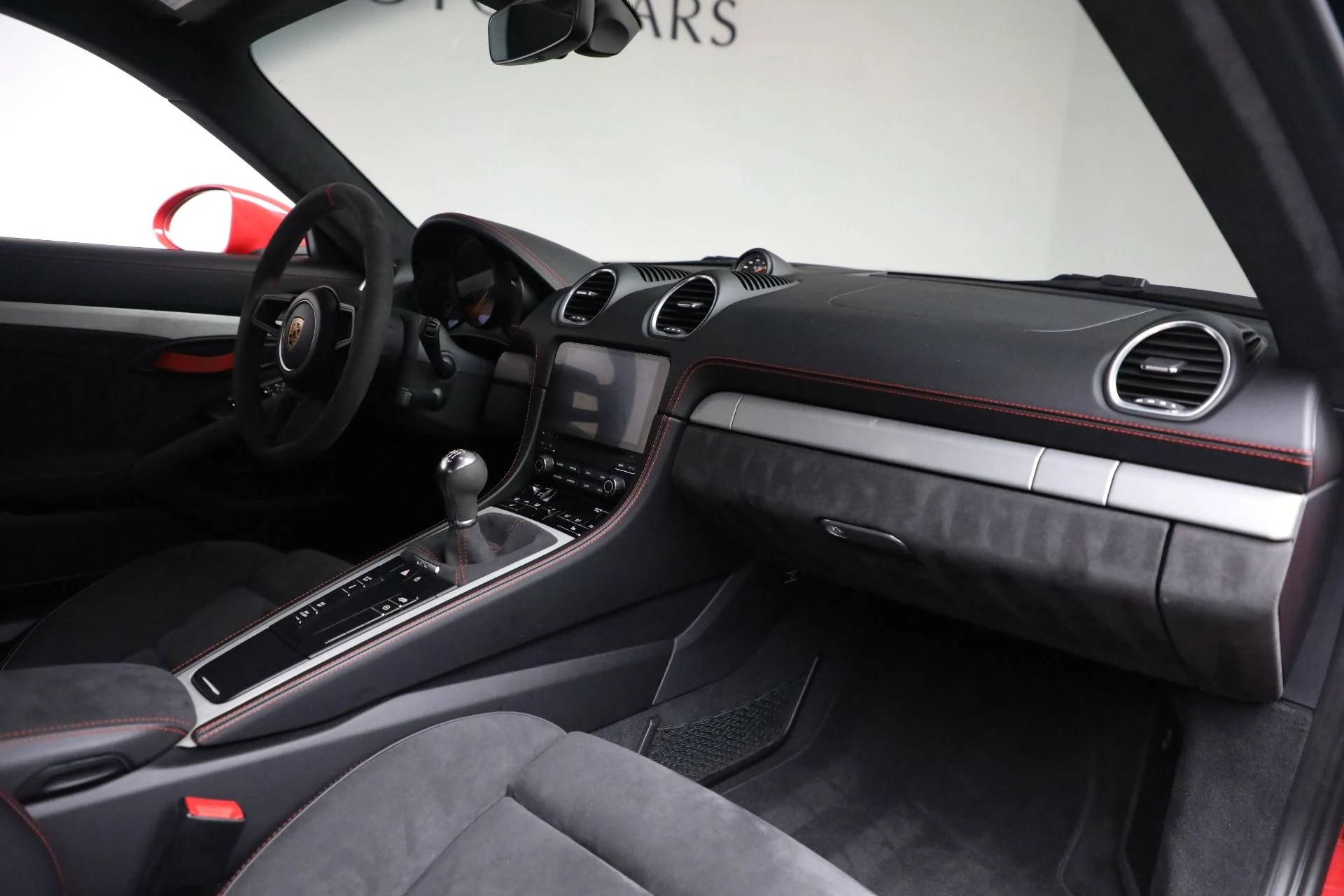 mph017_293603887_Used_2021_Porsche_718_Cayman_GT_4_e6455e4009