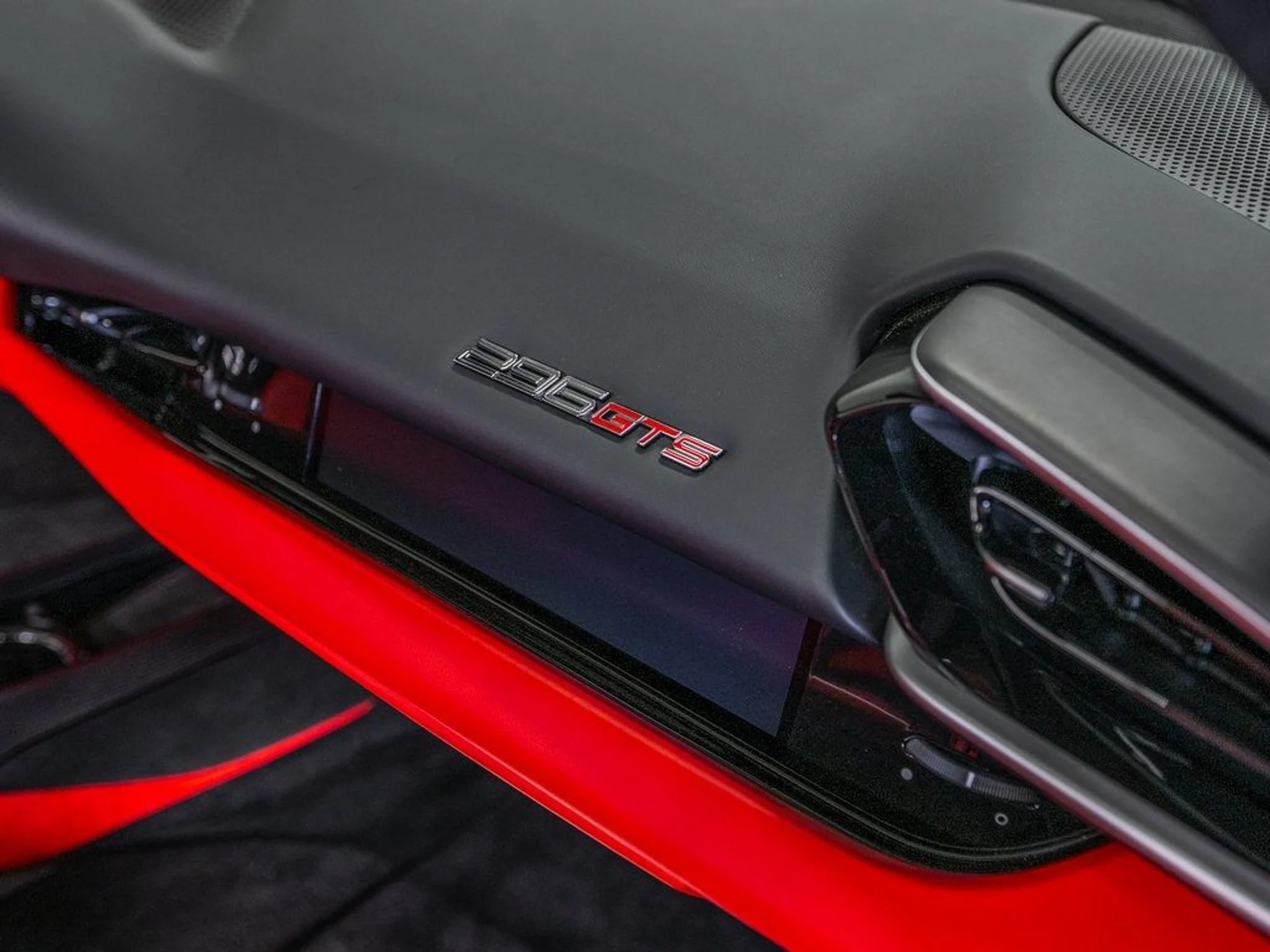 mph017_294387315_image_18_7edf799af7