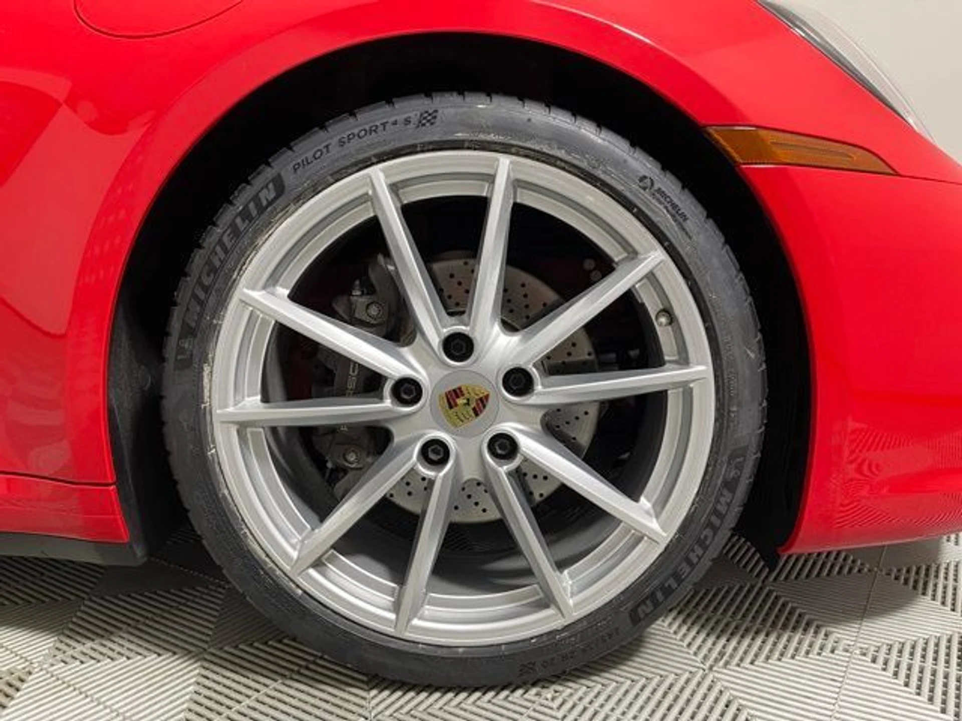 mph017_2944700627_9e08b73339c465e422e19380ba2e69acx_18d0bce365