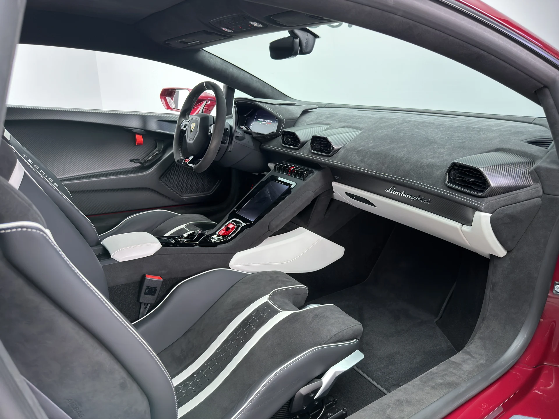 mph017_2945626429_CA_3941_interior_005_89a4594cad