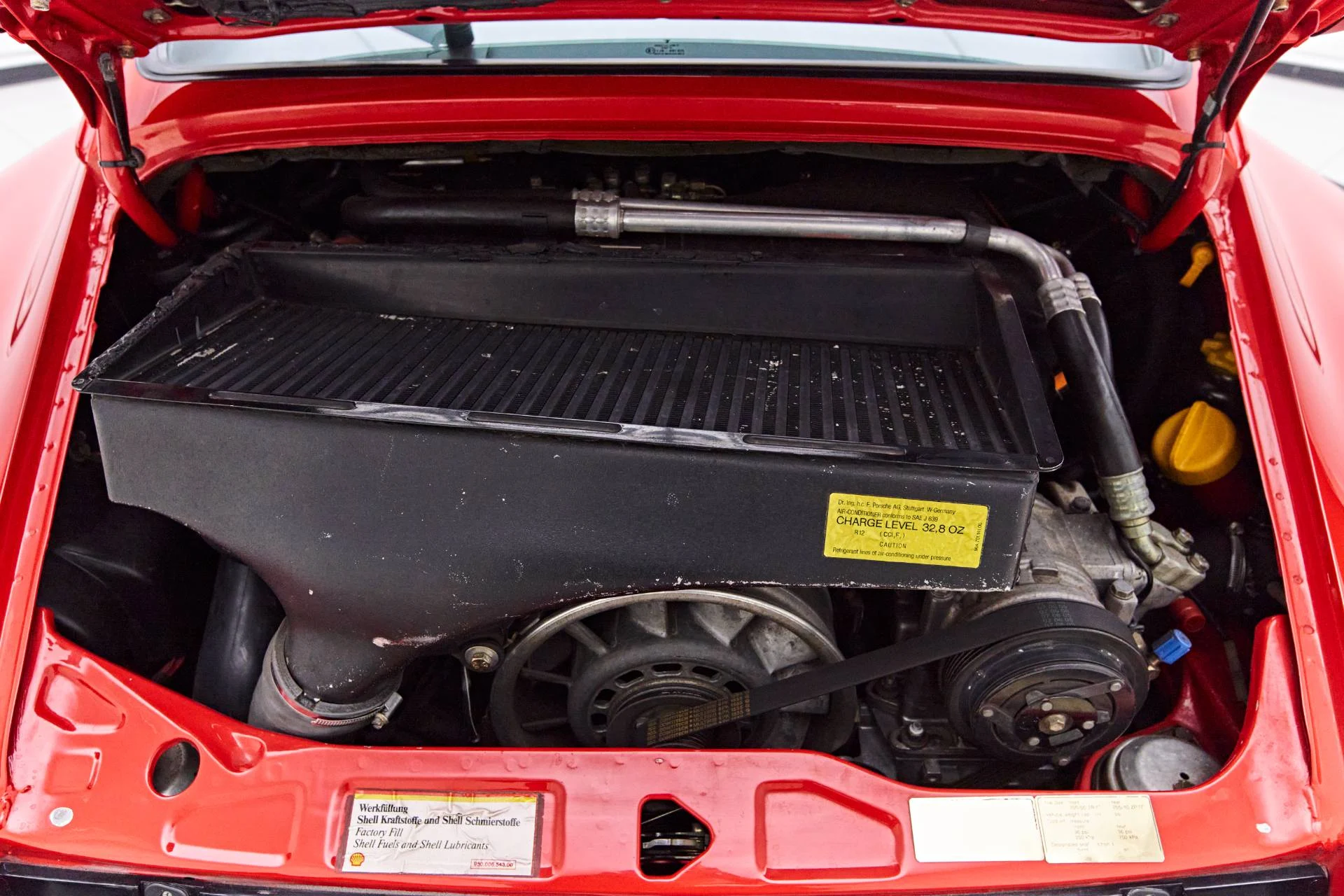 mph017_2946291221_Used_1991_Porsche_911_Turbo_1653670899_67a7a3f09b