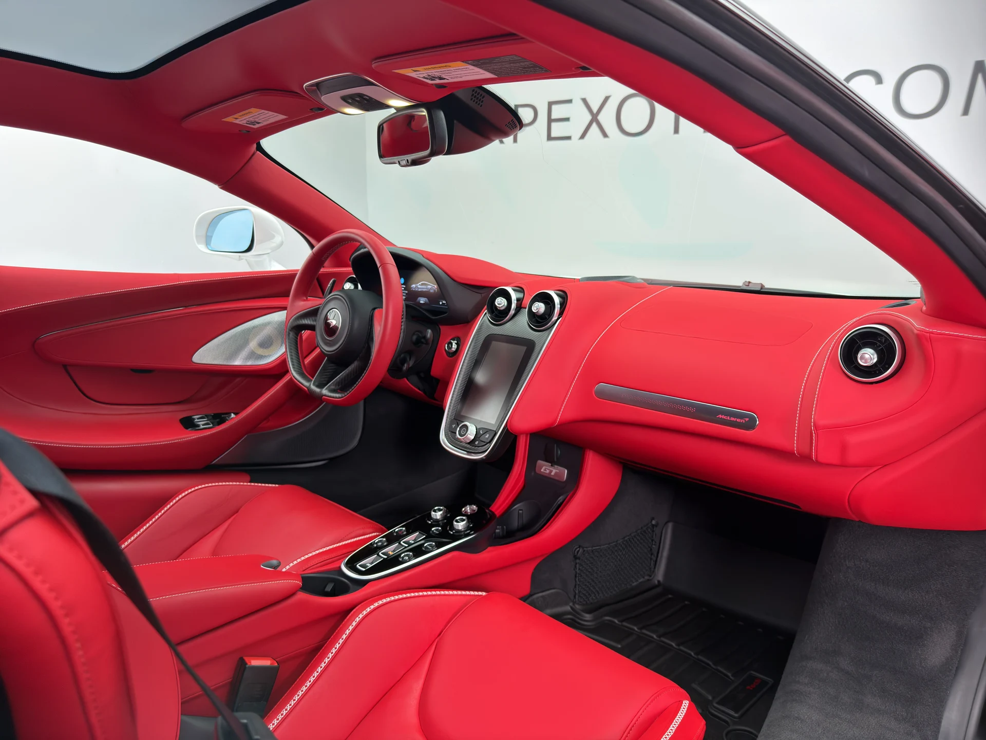 mph017_2948699523_RPF_3777_interior_005_3eab67bbcd