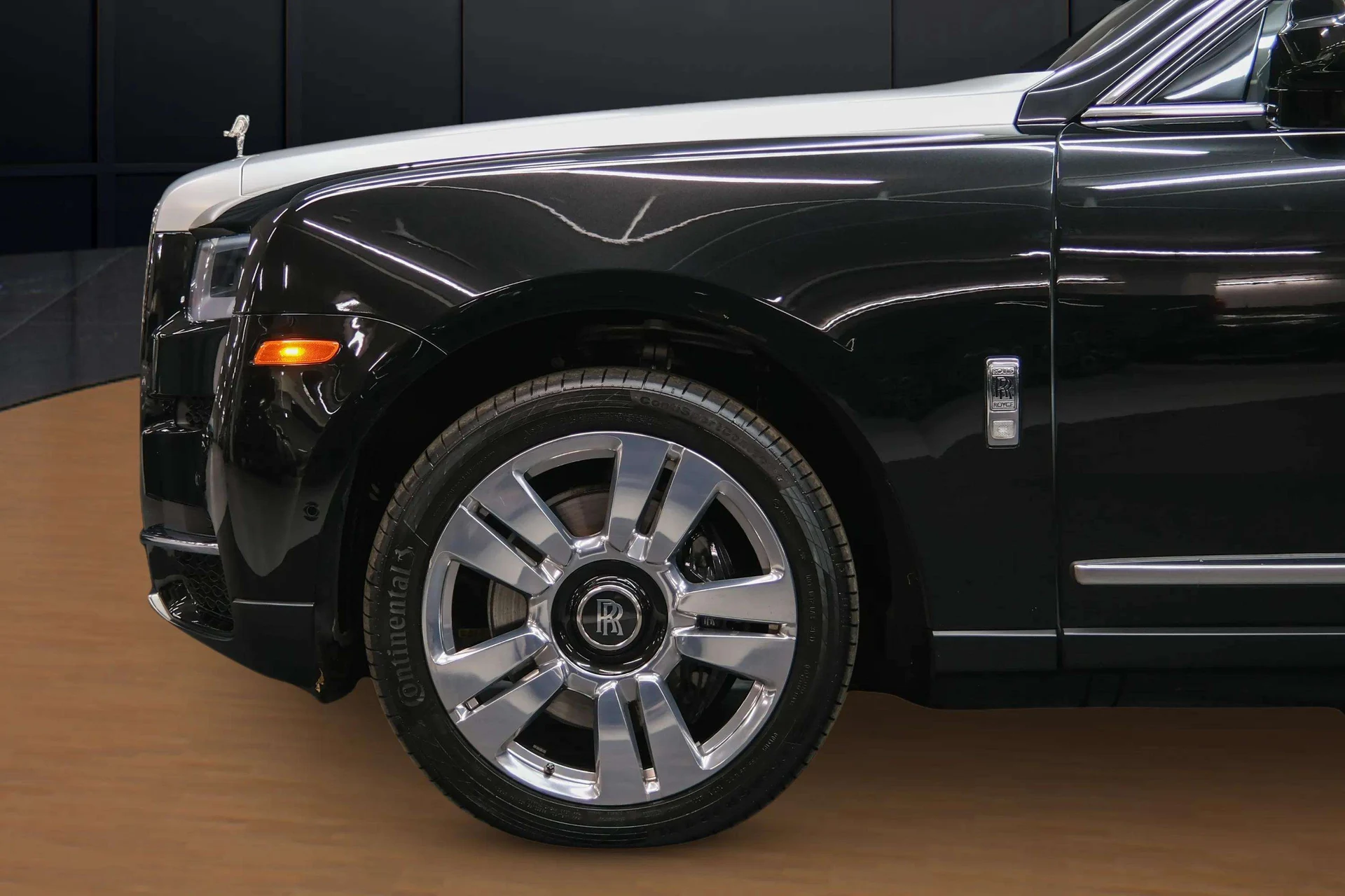 mph017_2950878090_e97f1d1b_39eb_4a53_b949_37974b354de5_7f53728179