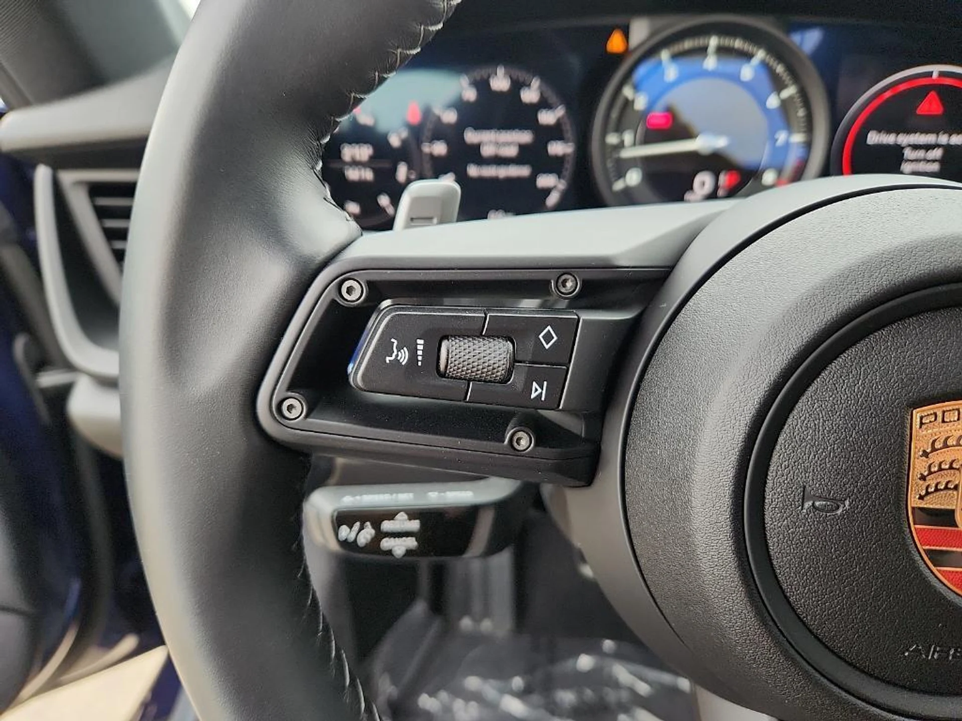 mph017_2956607813_m_AYB_4l1w_Kz8_X_Tyg_JM_8rj_Zn1_G4e0_937f9c9d8f