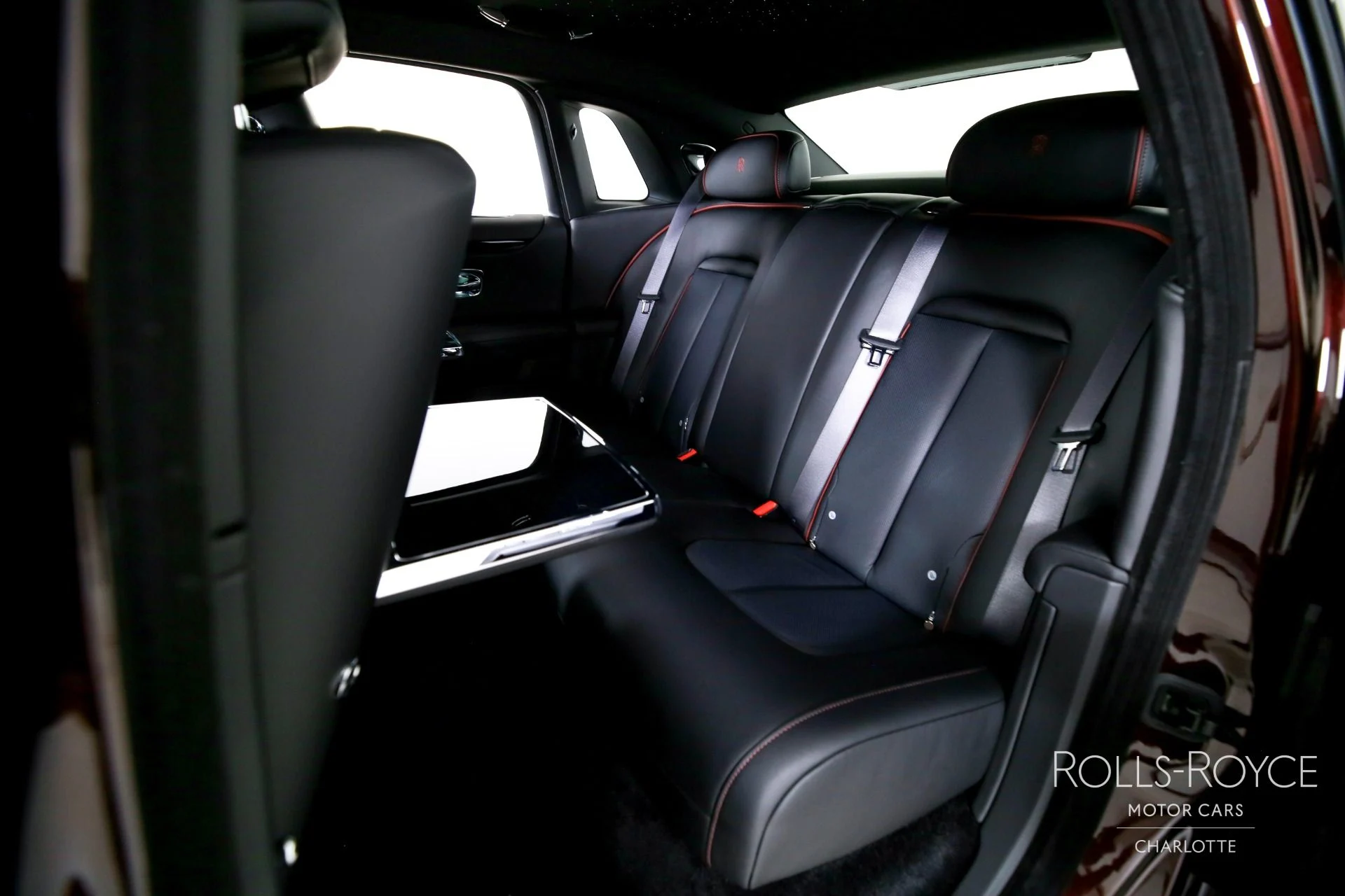 mph017_2961228560_Used_2026_Rolls_Royce_Ghost_1782835790_b2947ea77f