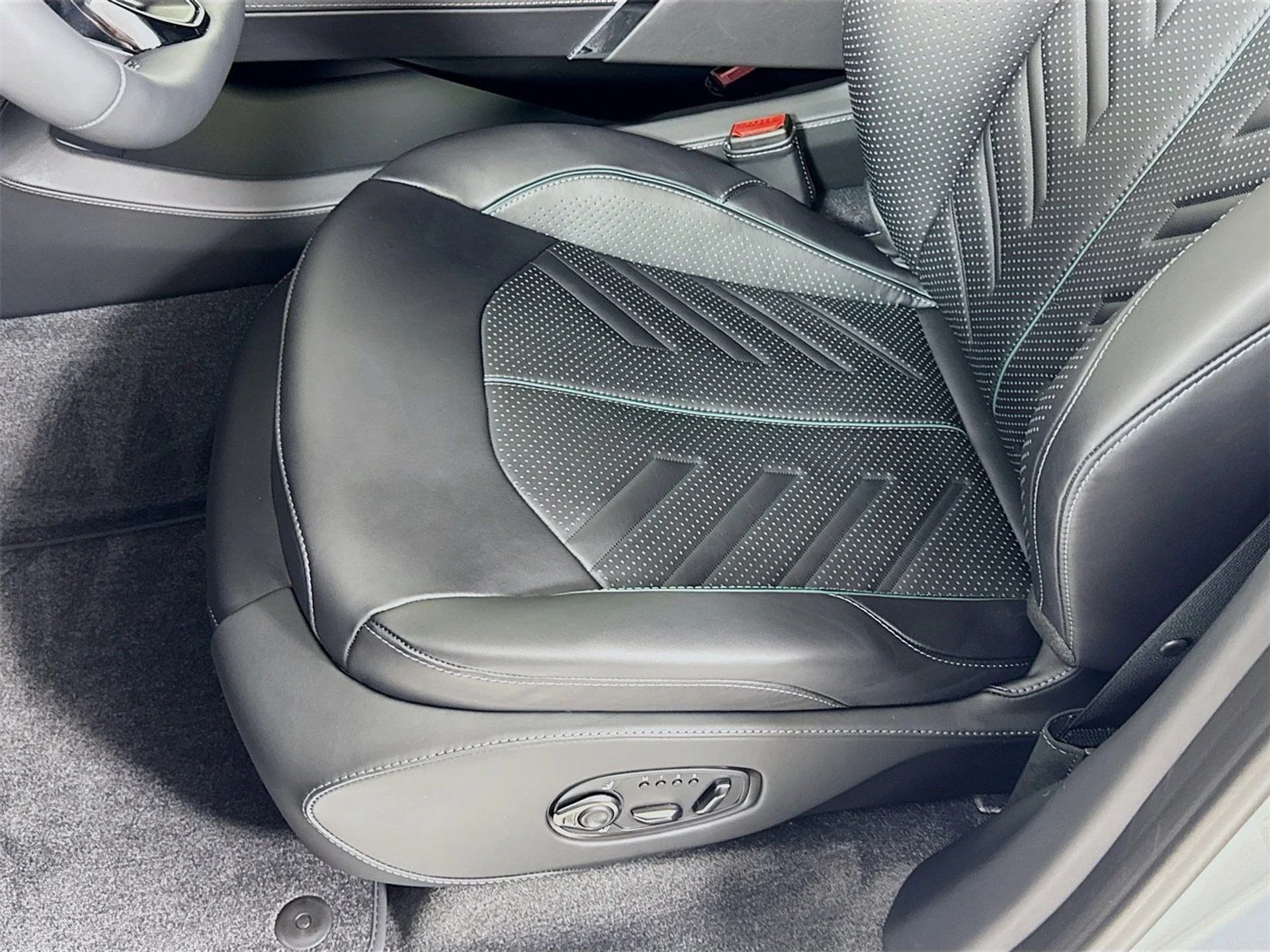 mph017_2965293926_03b35efa051186de8bae6e4dc954045bx_2f2c5b1183