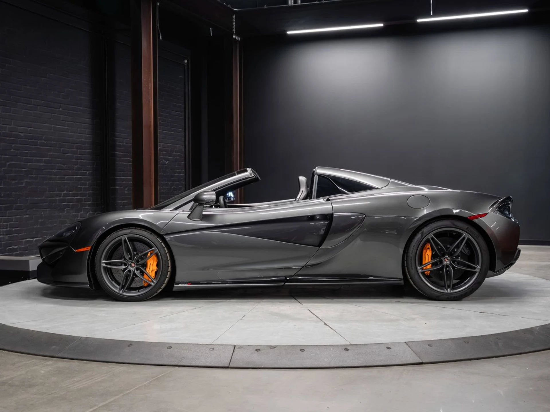 mph017_2965500109_mclaren_570s_2018_b780b84347