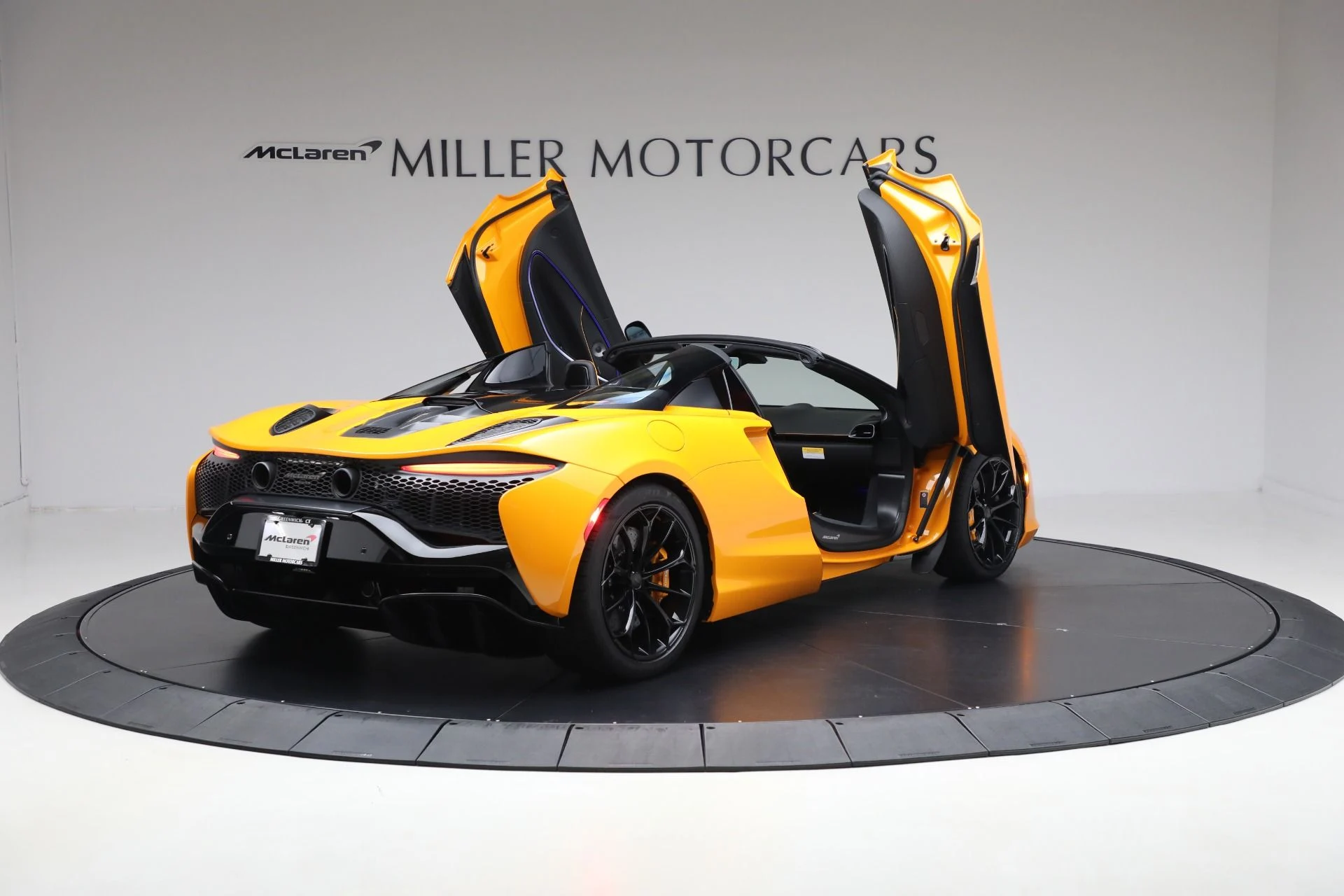 mph017_2965684134_New_2026_Mc_Laren_Artura_Spider_Tech_Lux_c3f0b1bf58