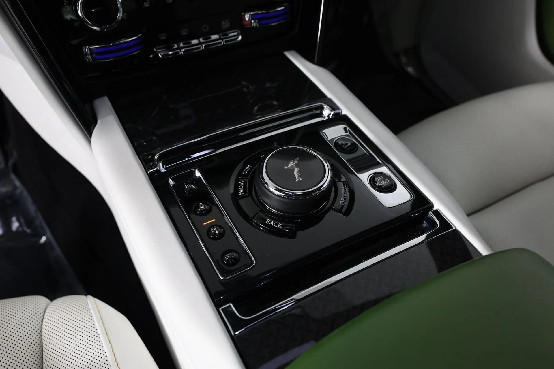 mph017_2973761579_498016b21bbf8e58a28d7b67821ea2d8_564919b181