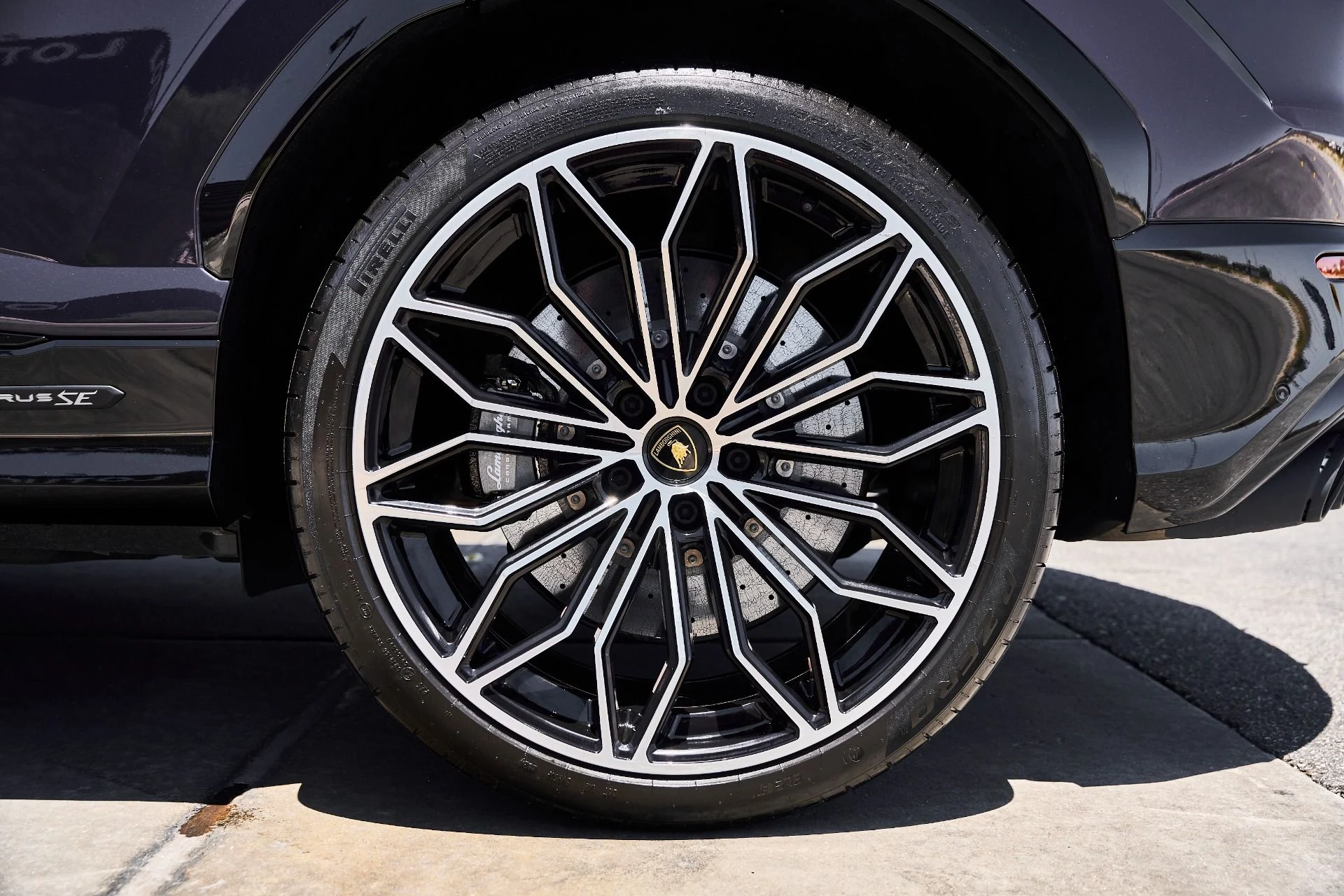 mph017_297500602_Used_2025_Lamborghini_Urus_SE_1780417221_0bca9748fa