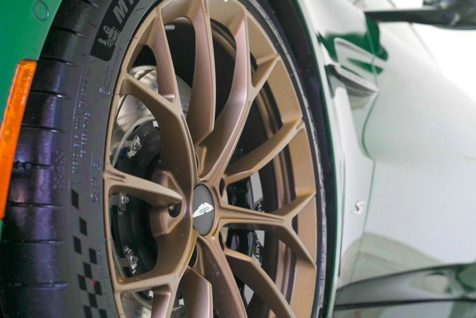 mph017_2978158630_a_Umx82hx3zj_V_12z3_Ja_Pm9anvi4_51c695ecd2